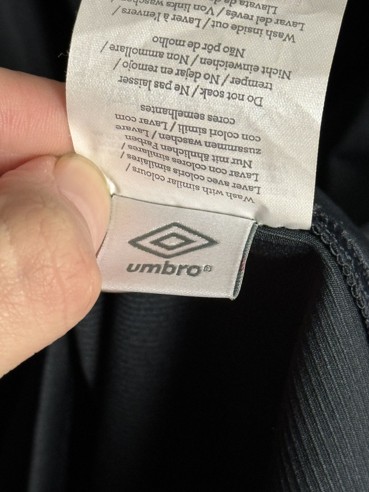 Umbro Manchester City Training Football T-Shirt Size US XL / EU 56 / 4 - 7 Thumbnail