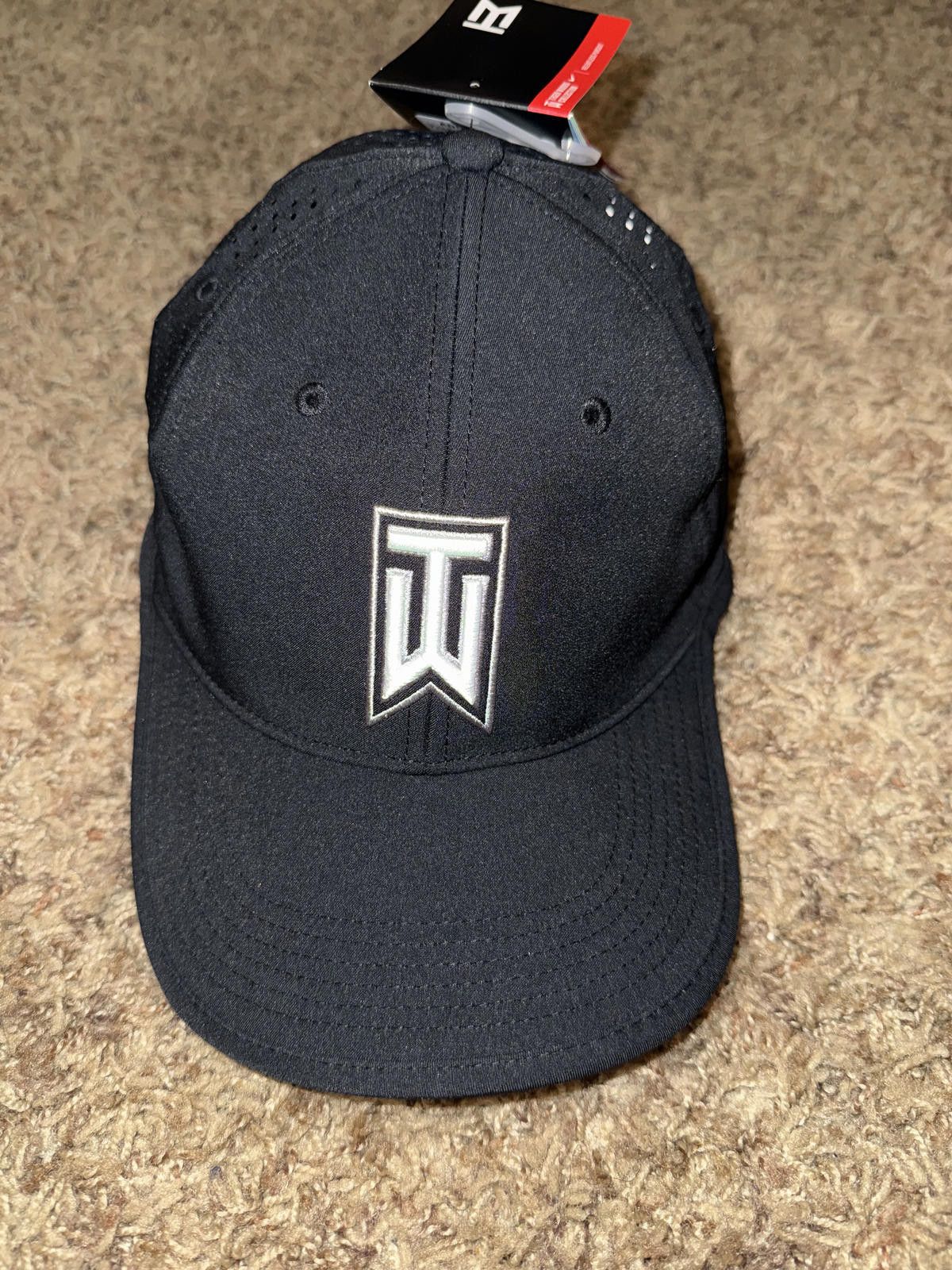 Nike Nike Golf Tiger Woods Embroidered Logo Dark Blue Aerobill Hat Size ONE SIZE - 1 Thumbnail