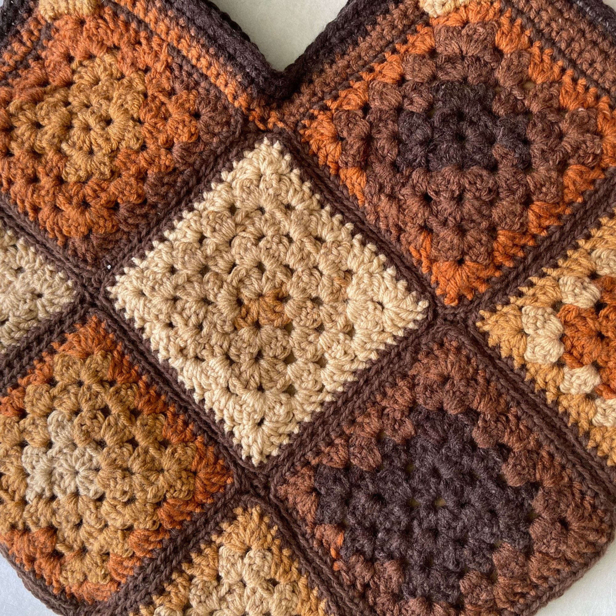 Handmade Crochet Purse Handbag Granny Square Browm Beige Lined w/ Poc Size ONE SIZE - 4 Thumbnail