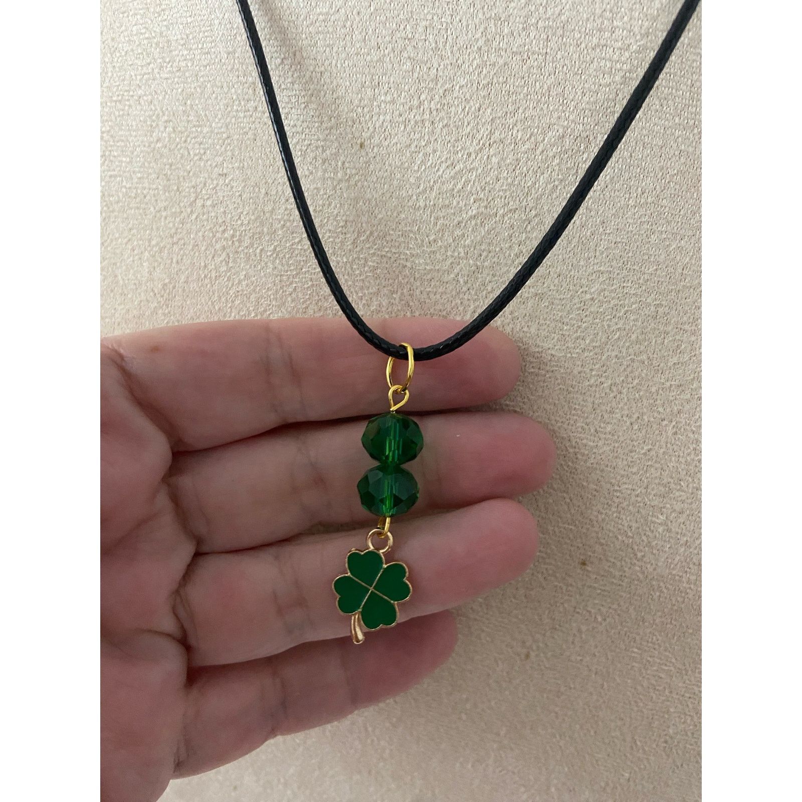 Handmade green glass shamrock pendant necklace Size ONE SIZE - 2 Thumbnail