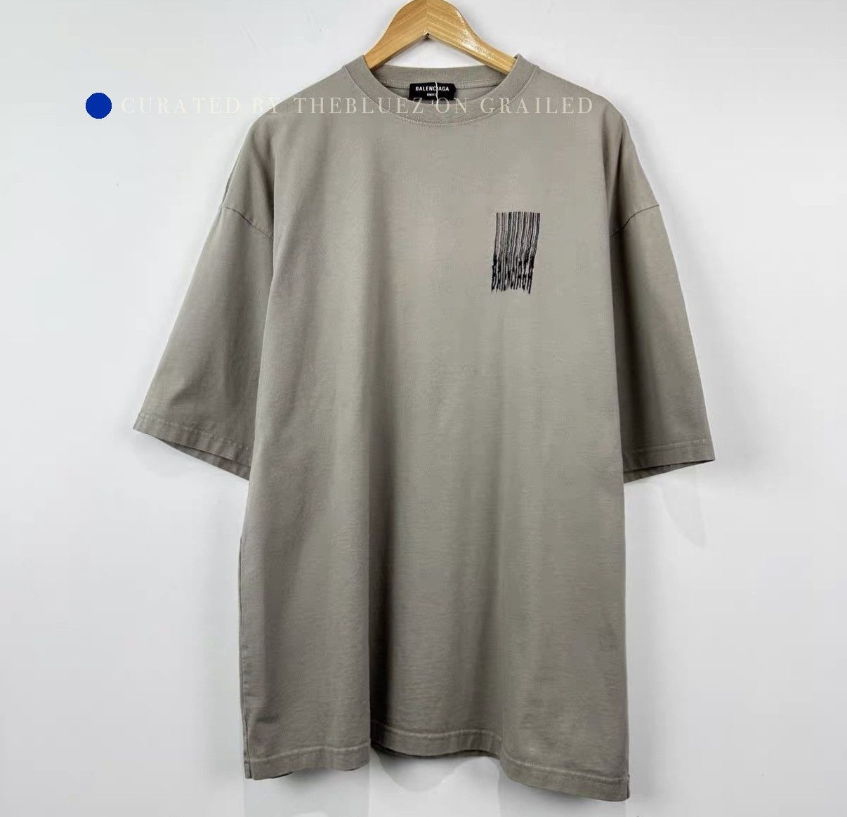 Balenciaga Beige Short Sleeve Oversized Shirt with Graphic Size US S / EU 44-46 / 1 - 1 Thumbnail