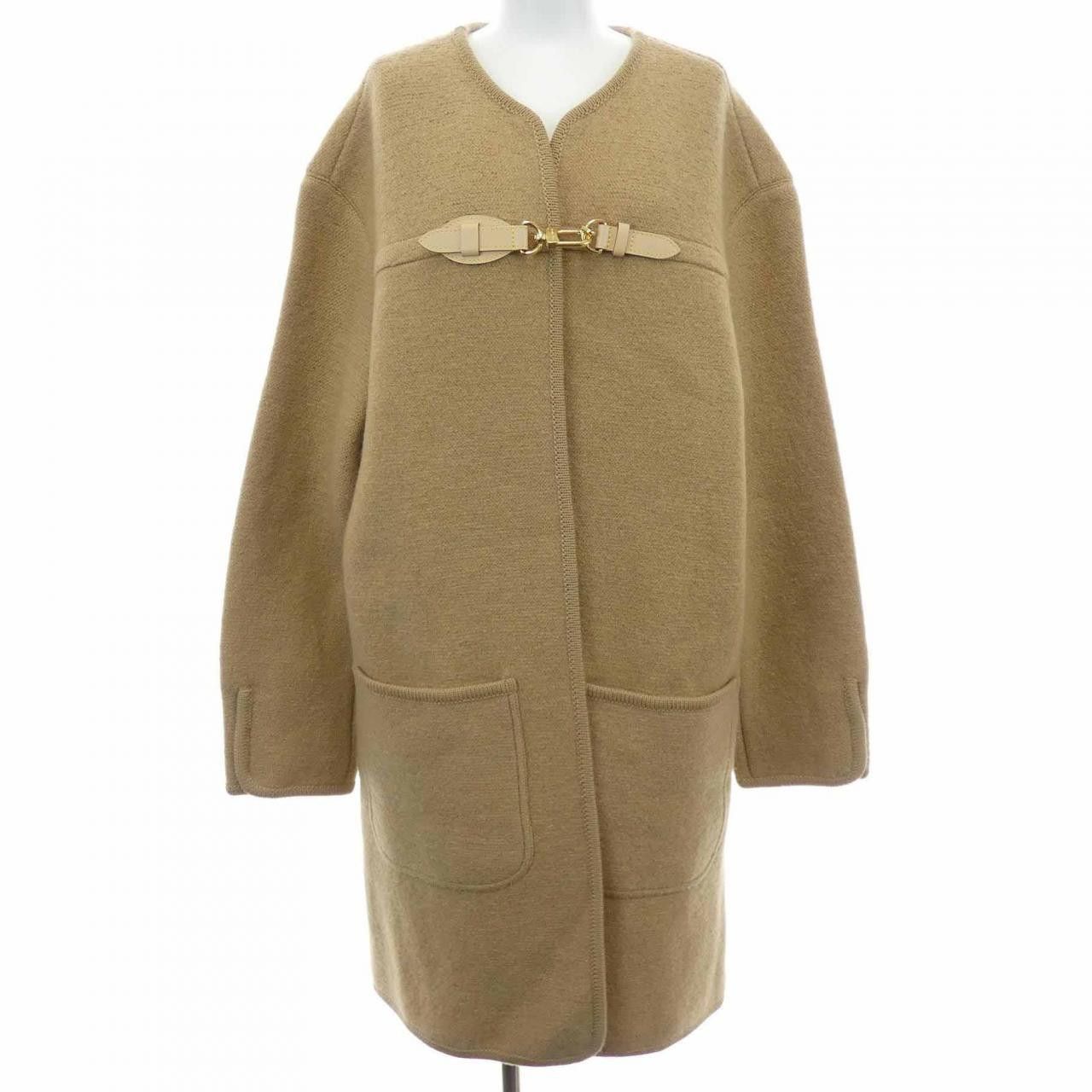Louis Vuitton Louis Vuitton Louis Vuitton Carabiner Clip Boxy Coat Coat Textile Outerwear FTKC36XDJ DUTY FREE for USA Size ONE SIZE - 1 Thumbnail