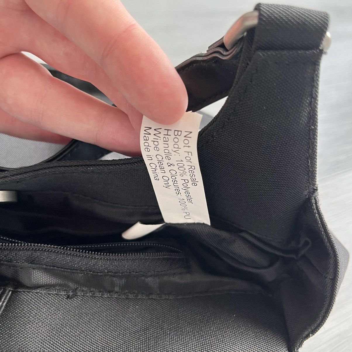 Hugo Boss Hugo Boss Vintage Black Hand Bag Size ONE SIZE - 6 Thumbnail