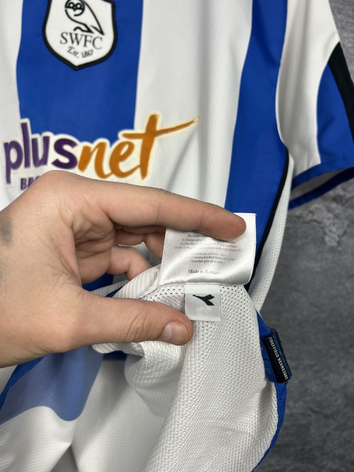 Diadora Vintage 2005 Diadora Sheffield Wednesday Home Jersey Tshirt Size US S / EU 44-46 / 1 - 12 Thumbnail
