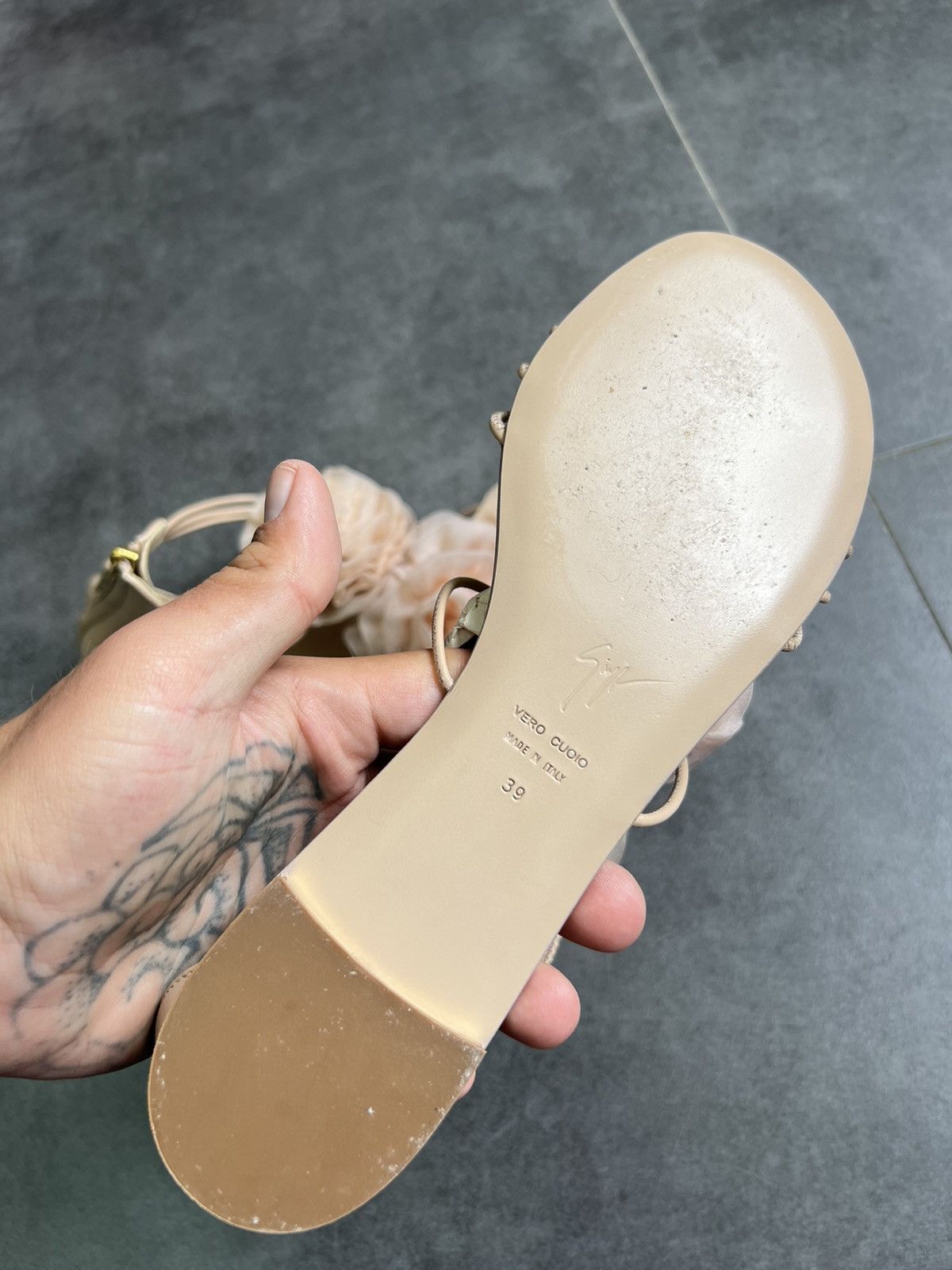 Giuseppe Zanotti Crazy Giuseppe Zanotti Chanel style flowers sandals Size US 9 / IT 39 - 12 Thumbnail