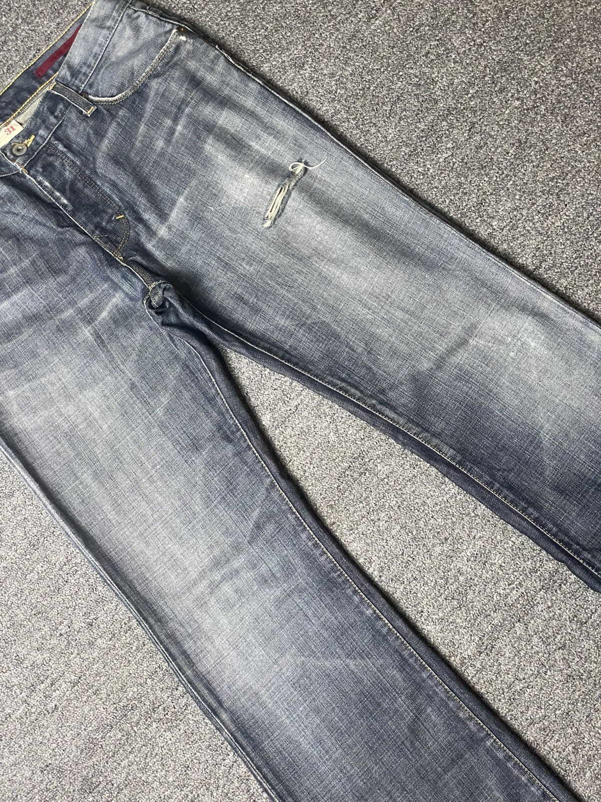Banana Republic × Vintage Banana Republic Regular Fit Ripped Jeans (112) Size US 31 - 3 Thumbnail
