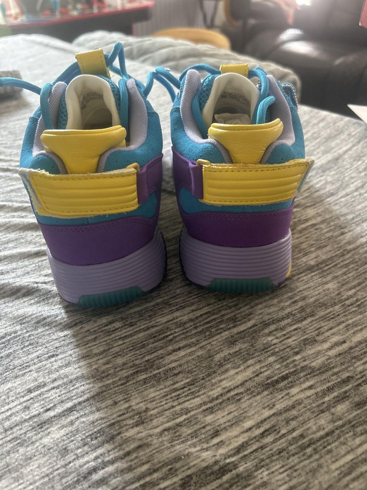 Icecream × Reebok Reebok ANSWER V MU ICE CREAM Size US 9.5 / EU 42-43 - 7 Thumbnail