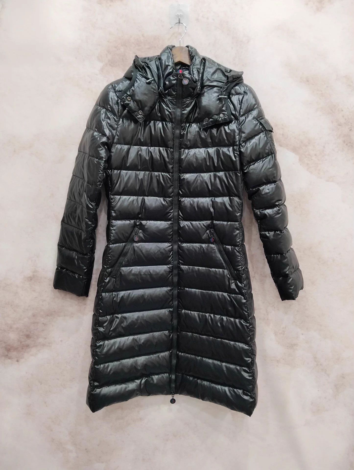 Moncler Moncler Down Jacket Size 1 Size S / US 4 / IT 40 - 1 Thumbnail