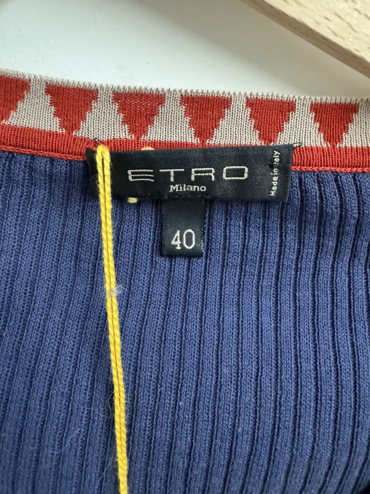Etro Etro Ribbed V-Neck Knit Top – IT 40 – New With Tags Size M / US 6-8 / IT 42-44 - 4 Thumbnail