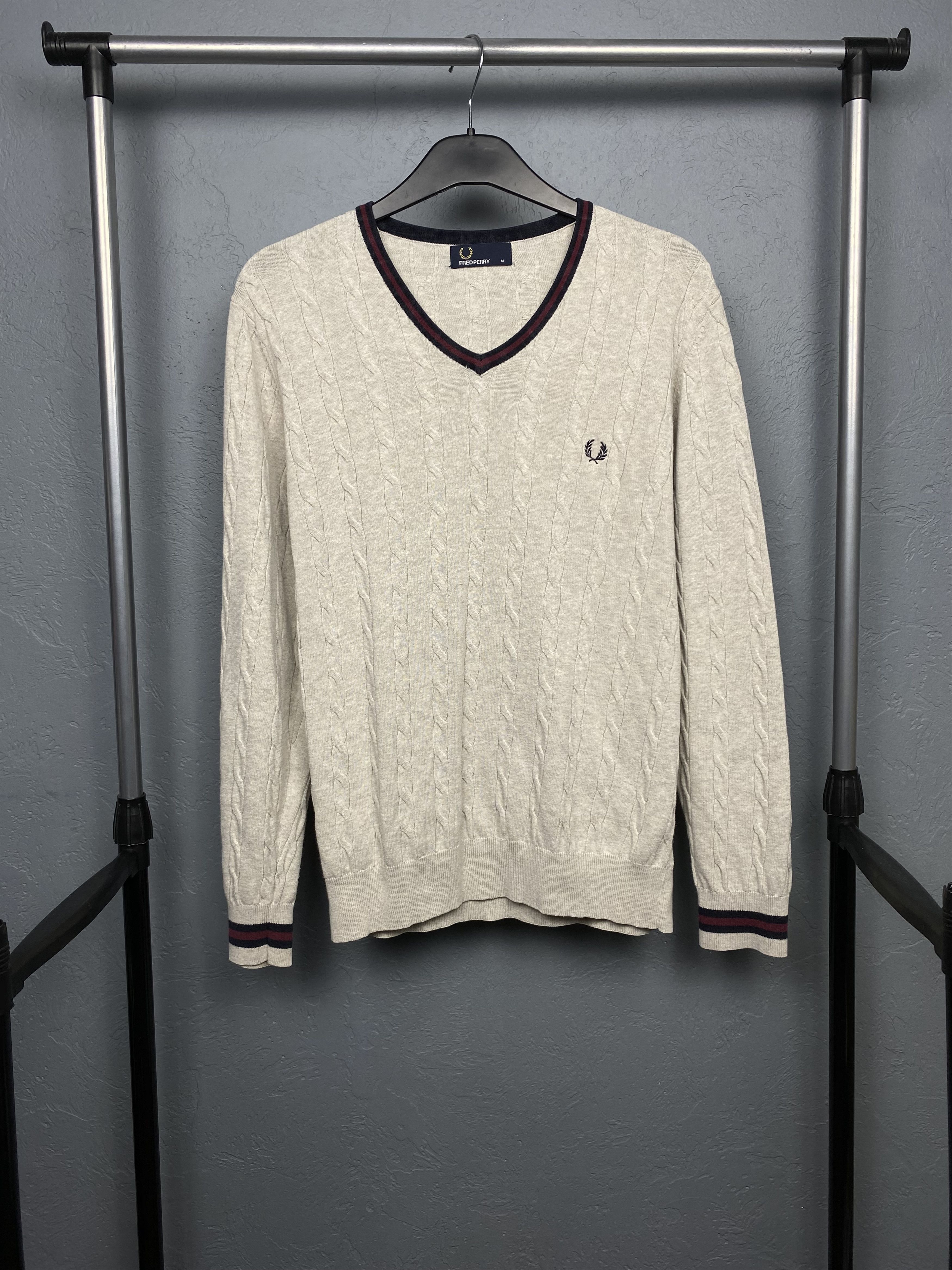 Fred Perry Fred Perry Vintage Mens V-Neck Knit Sweater Size US M / EU 48-50 / 2 - 1 Thumbnail