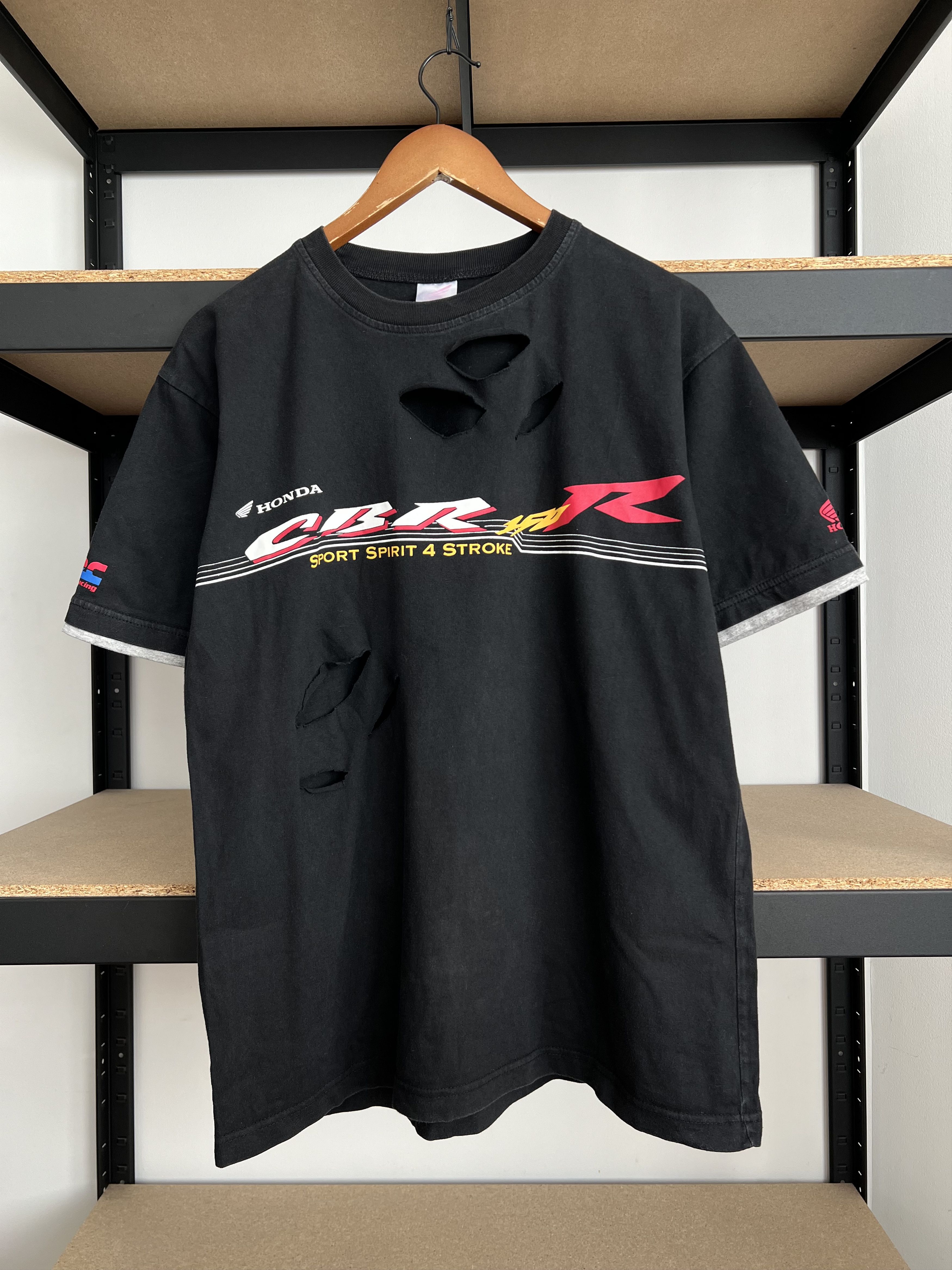 Honda Vintage 2000s Honda CBR 150 R Moto Bike Racing Promo T-shirt Size US L / EU 52-54 / 3 - 3 Thumbnail