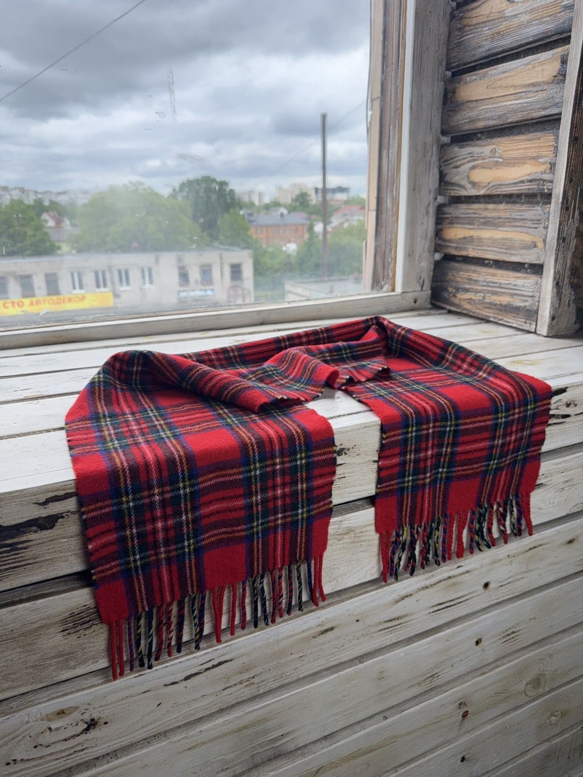 Designer × Vintage Vintage Red Tartan Wool Scarf with Fringe Punk Style Size ONE SIZE - 1 Thumbnail