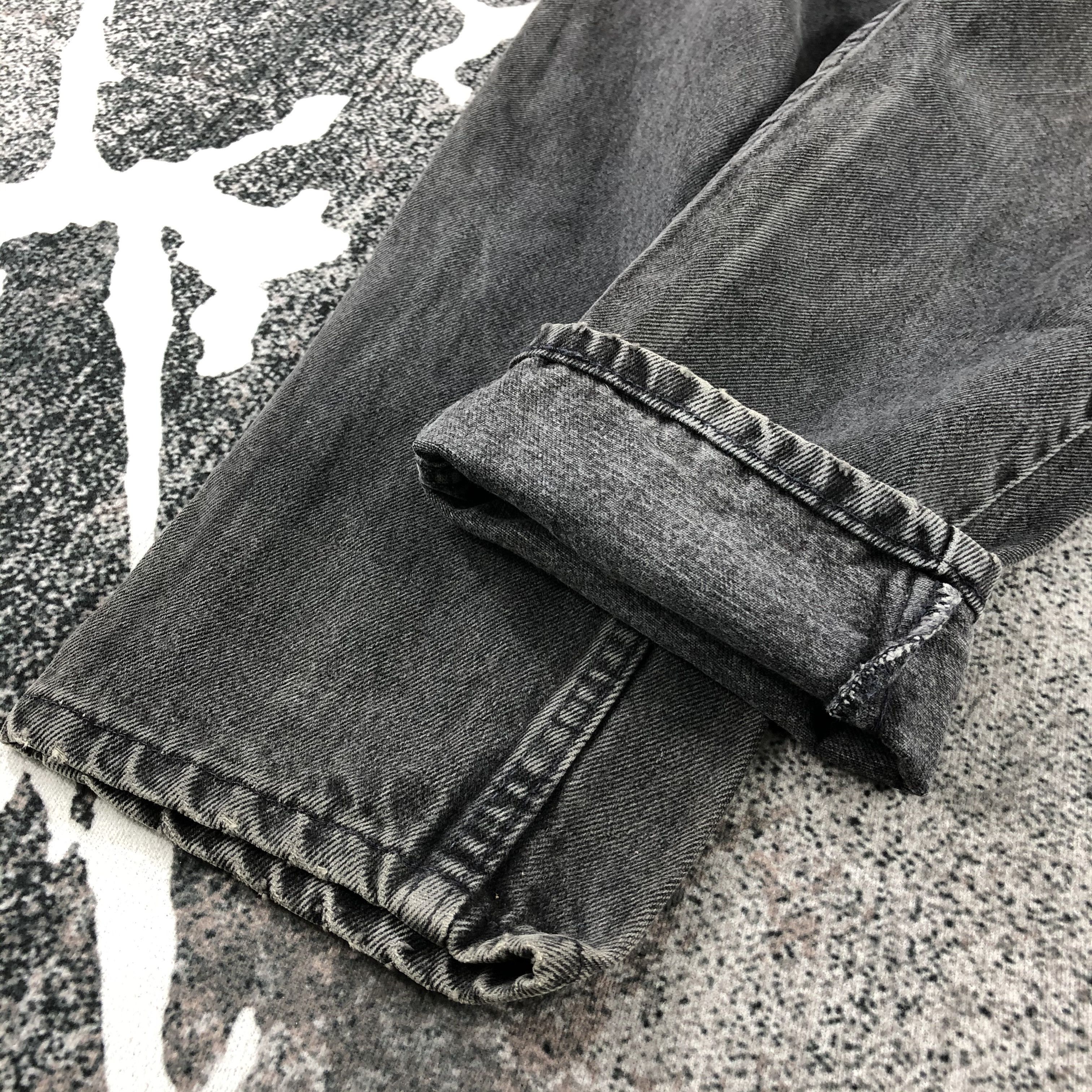 Levi's Vintage 90s Levis 550 Jeans Distress Black Denim KJ901 Size US 29 - 7 Thumbnail