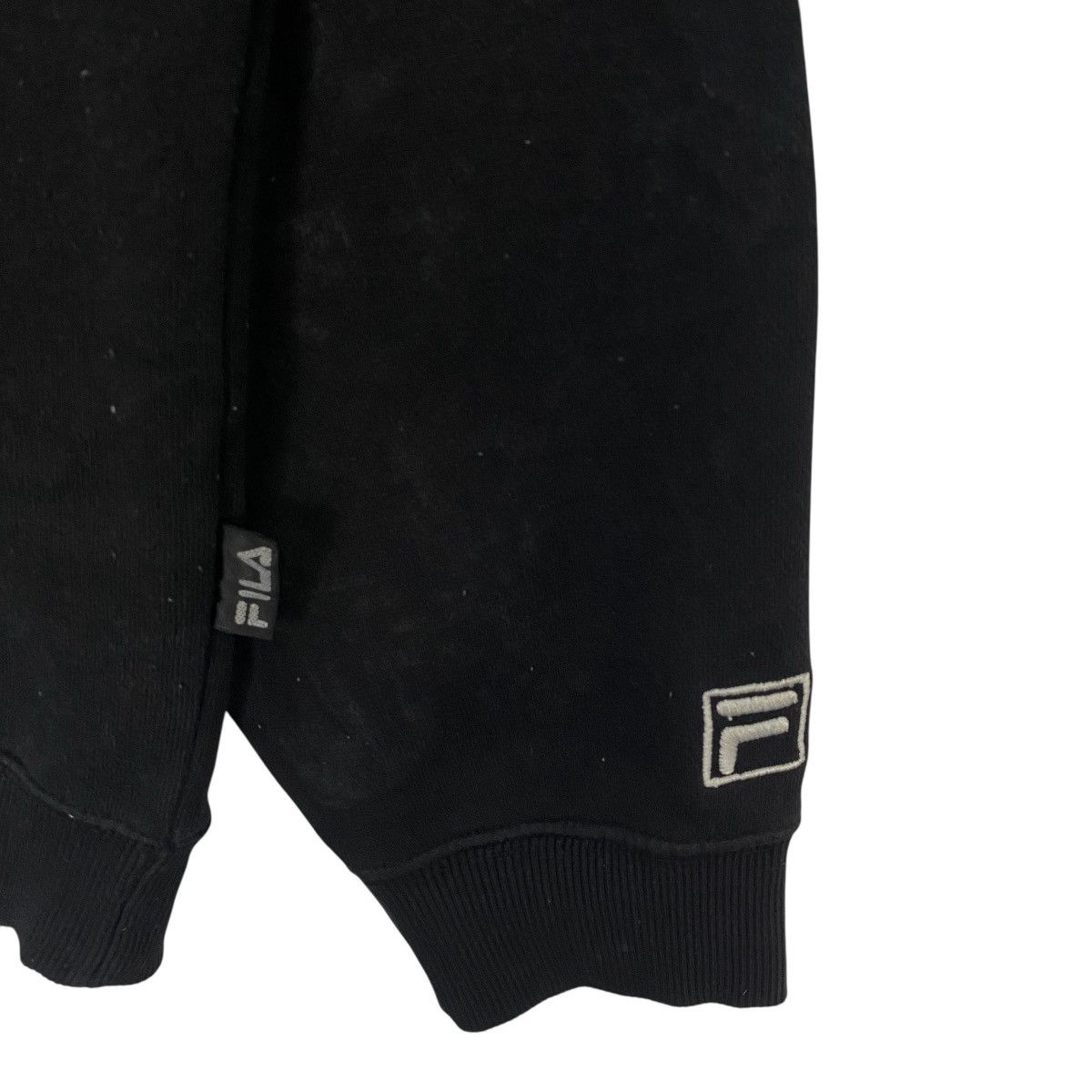 Vintage Vintage Fila Crewneck Sweathirt Black Pullover Jumper Size L Size US L / EU 52-54 / 3 - 5 Thumbnail