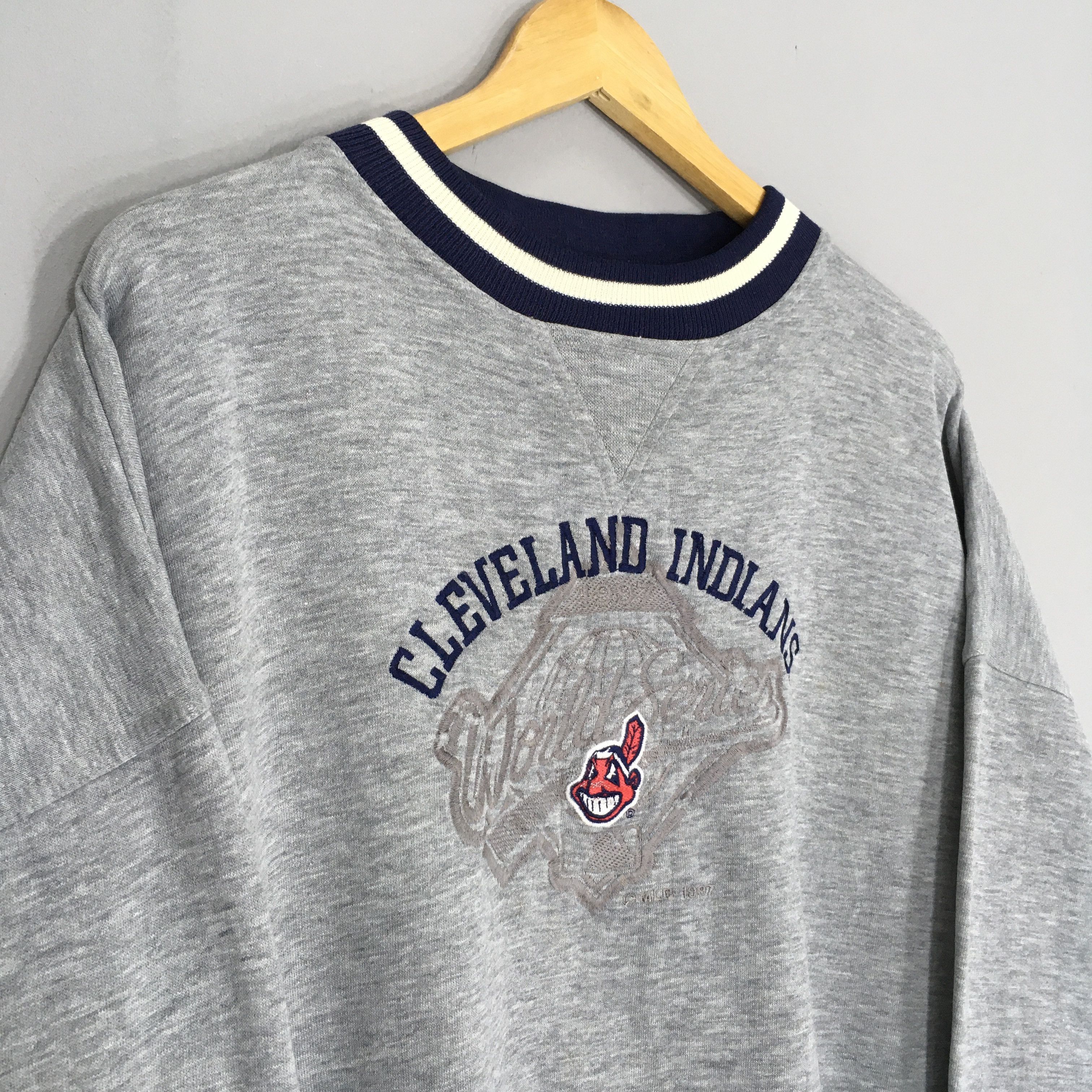 MLB Vintage 90s Cleveland Indians MLB Boxy Sweatshirt XLarge Size US XL / EU 56 / 4 - 3 Thumbnail
