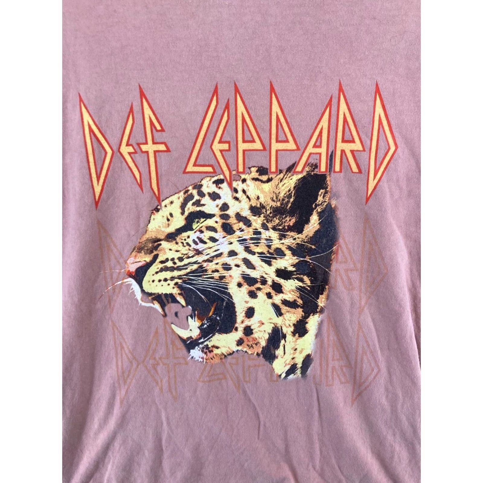 Pinko VINTAGE Def Leppard Women's T-Shirt Medium Pink Rock Music Graphic Tee Casual Cotton Jersey Regular Fit Adult Size M / US 6-8 / IT 42-44 - 4 Thumbnail