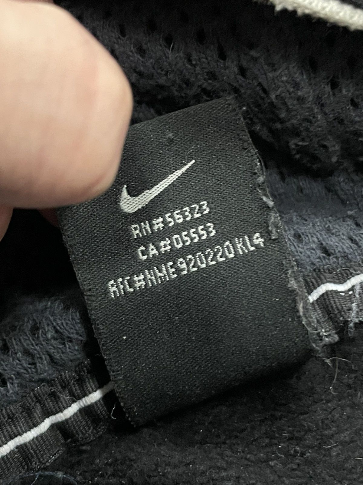 Nike Vintage Nike Athletic Spellout Black Hoodie Size US L / EU 52-54 / 3 - 6 Thumbnail