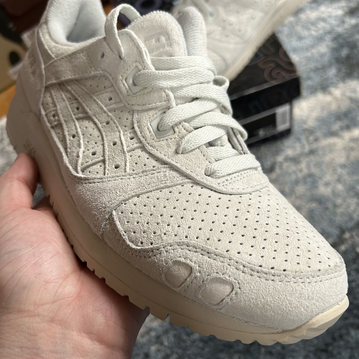 Asics × Kith × Ronnie Fieg 1201A224-402 FW20 KXTH GEL LYTE iii “THE PALETTE” CHALK Size US 8.5 / IT 38.5 - 7 Thumbnail