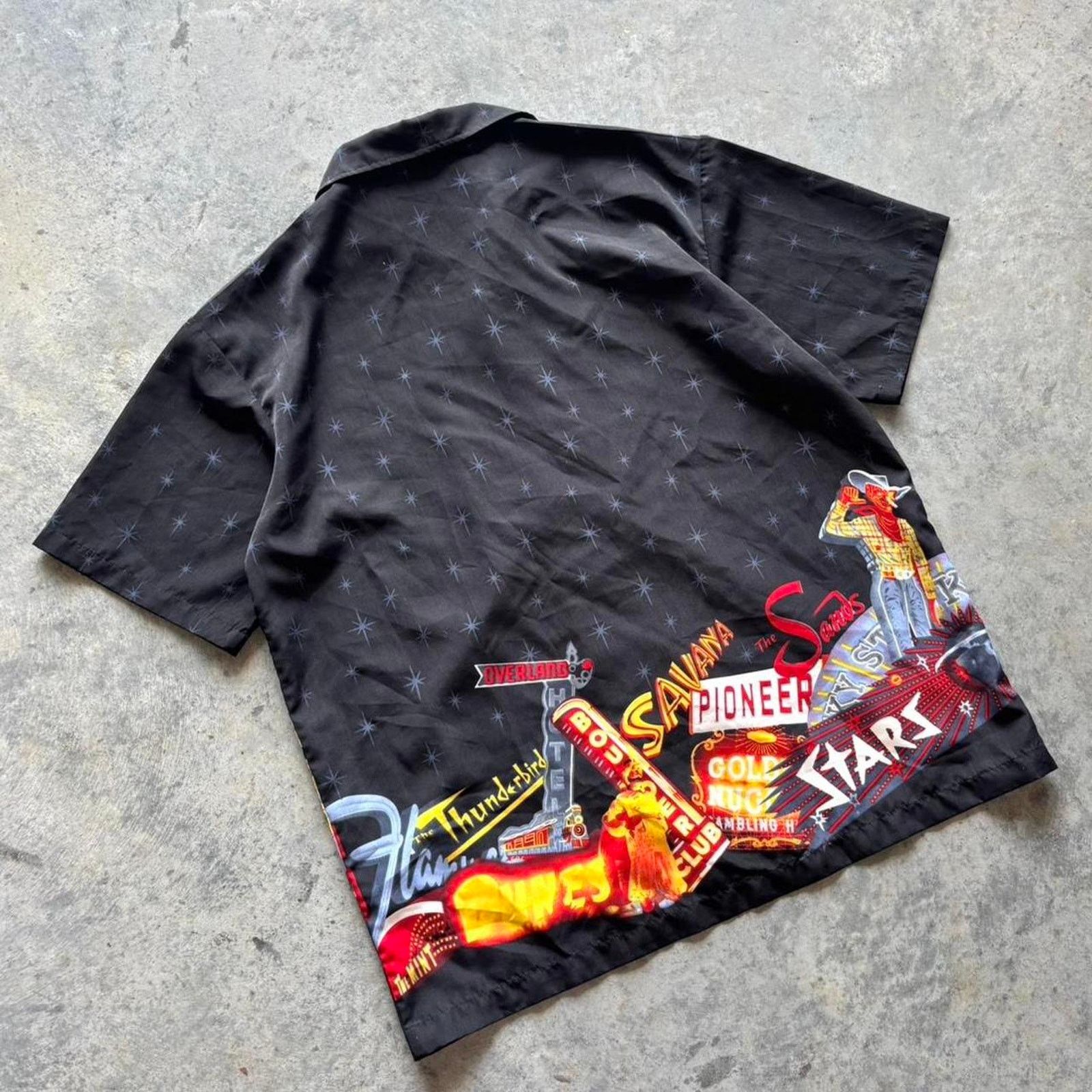 JNCO × Japanese Brand × Vintage Vintage 90s Las Vegas Gambling Graphic Print Button Up Size US XL / EU 56 / 4 - 4 Thumbnail