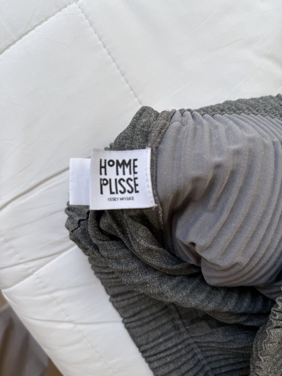 Homme Plisse Issey Miyake Homme Plissé Issey Miyake Pleated Light Pants Grey Melange Size US 34 / EU 50 - 5 Thumbnail
