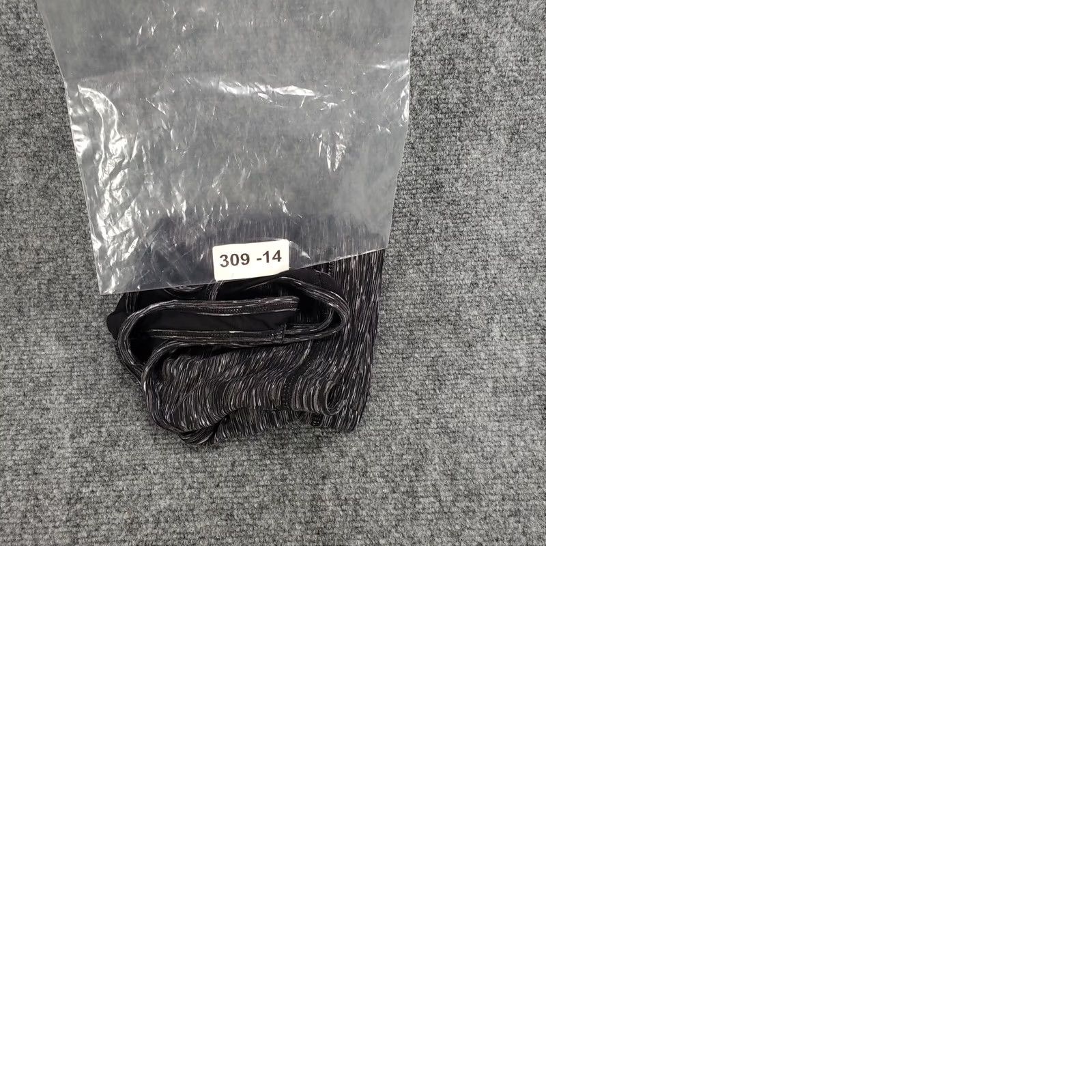 Reebok Reebok Sports Bra Womens M Black Lined Racerback Gym Workout Sportswear Size ONE SIZE - 9 Thumbnail
