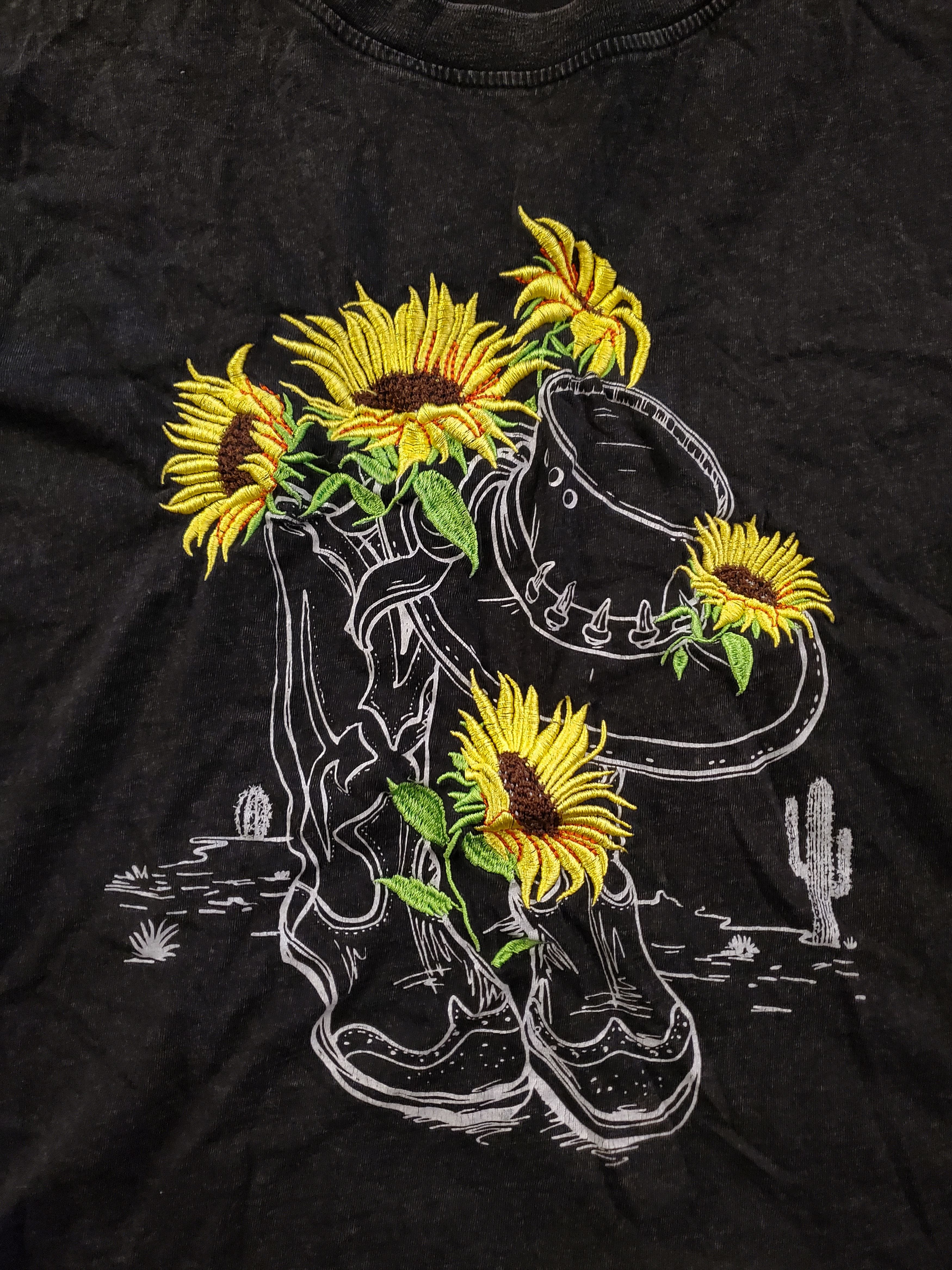 Other Crop top w/ embroidered sunflowers + western design Size XL / US 12-14 / IT 48-50 - 3 Thumbnail