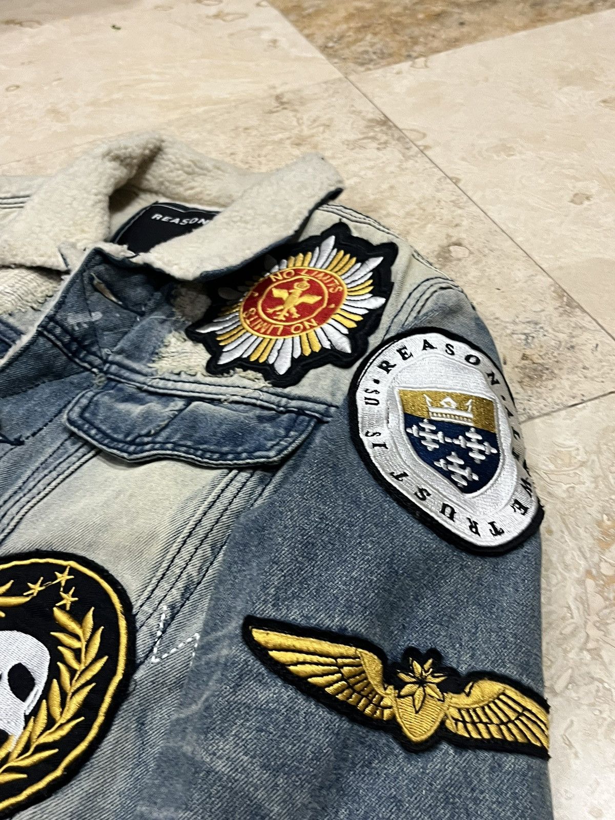 Reason CRAZY Y2K Reason Patched Distressed Denim Jacket Size US S / EU 44-46 / 1 - 3 Thumbnail