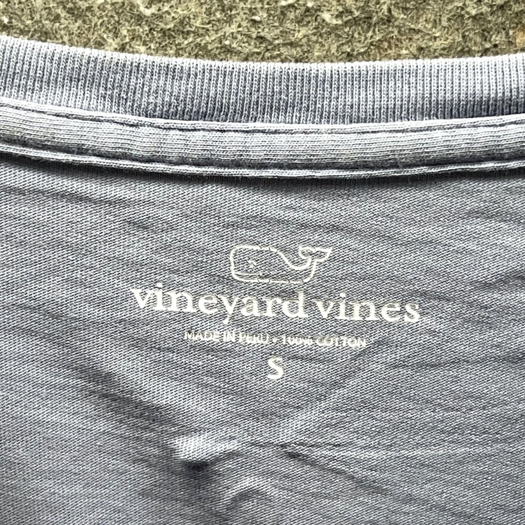 Vineyard Vines Vineyard Vines Shirt Mens Small Gray Long Sleeve Whale Graphic Tee Tagless S Gray Crew Neck T-Shirt Size US S / EU 44-46 / 1 - 7 Thumbnail