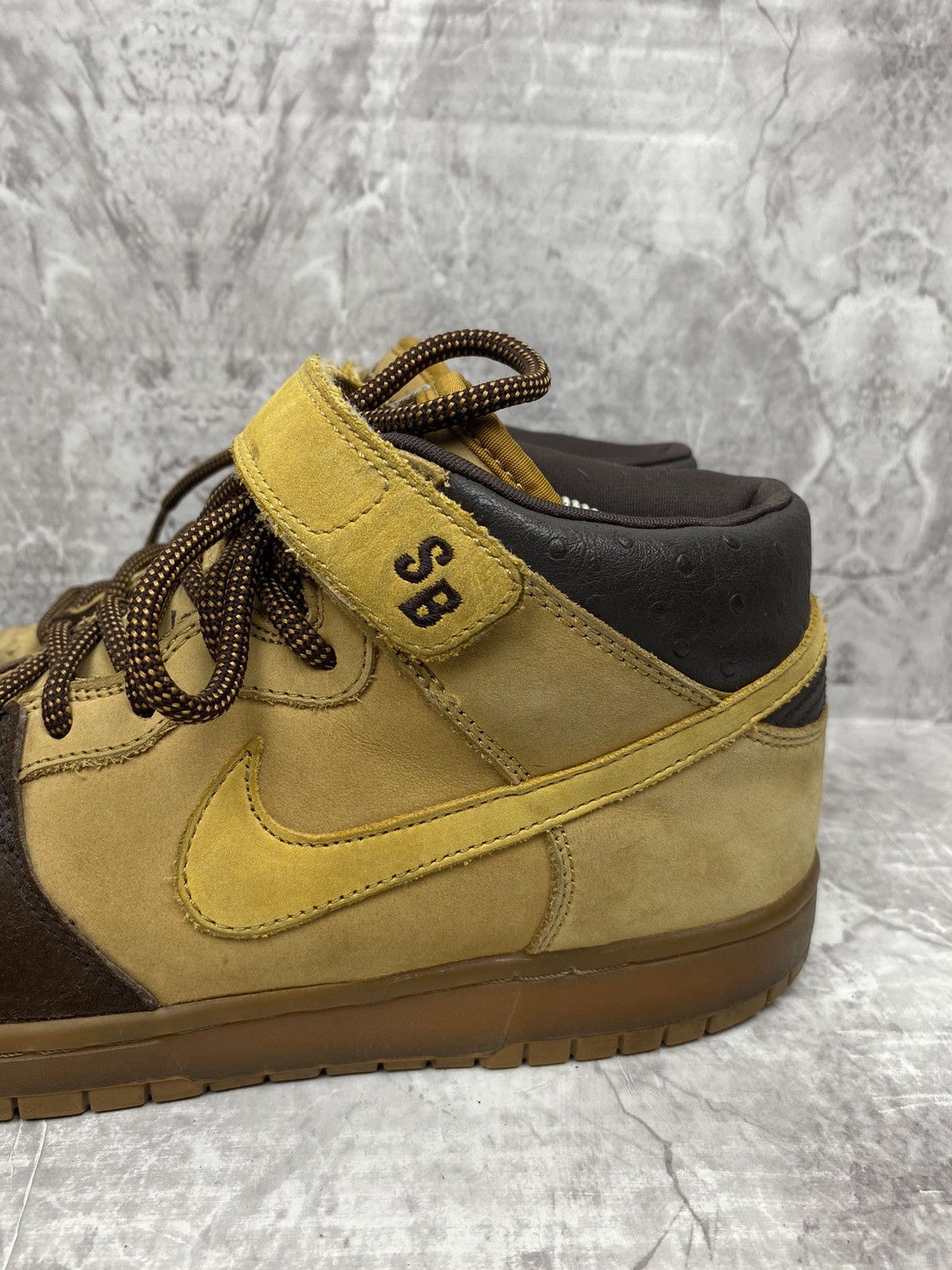 Nike Nike SB Dunk Mid Wheat Bronze 2006 Size US 9 / EU 42 - 5 Thumbnail