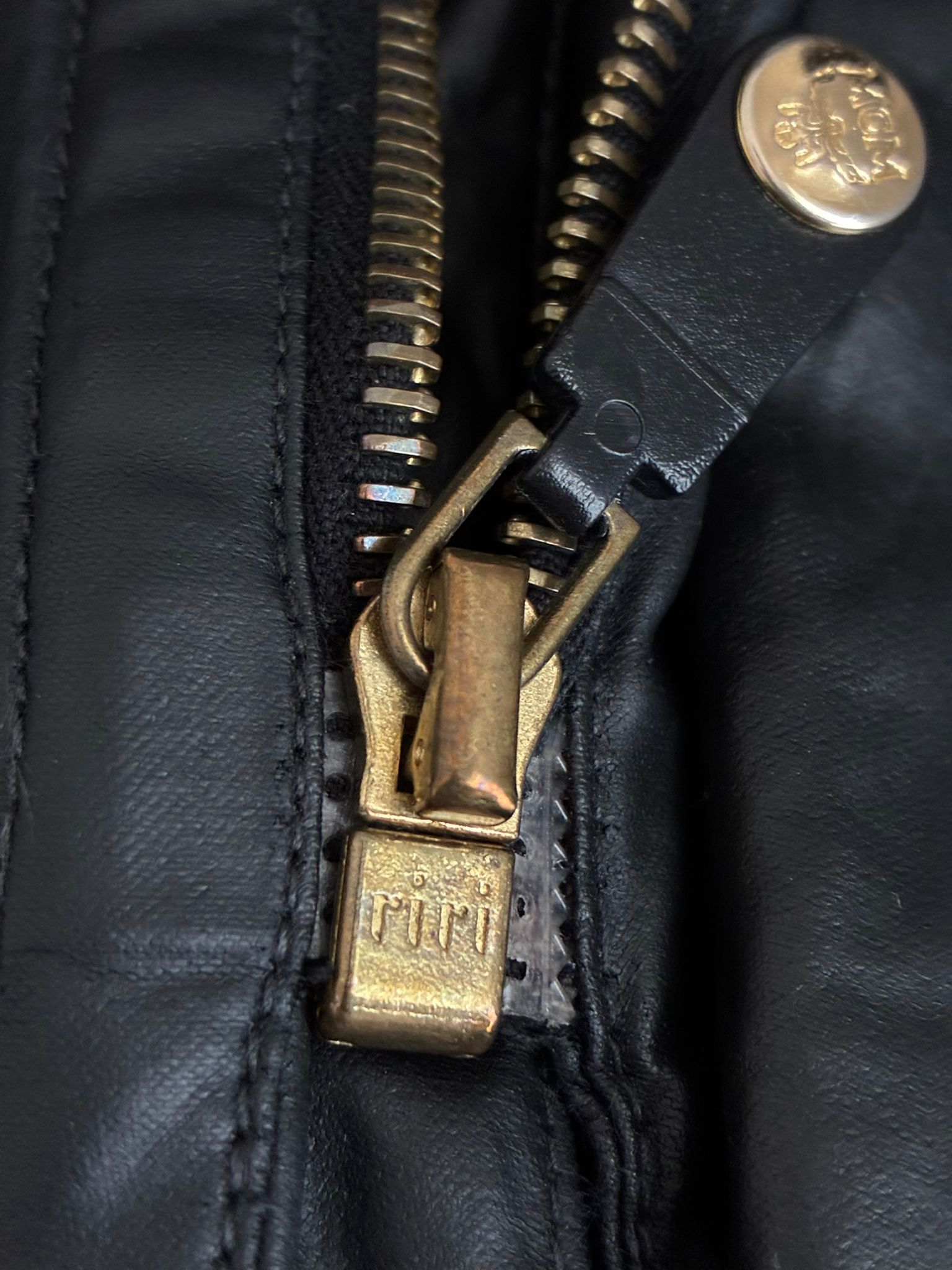 MCM Vintage archive MCM waxed jacket luxury retro 90s 80s rare Size US L / EU 52-54 / 3 - 11 Thumbnail