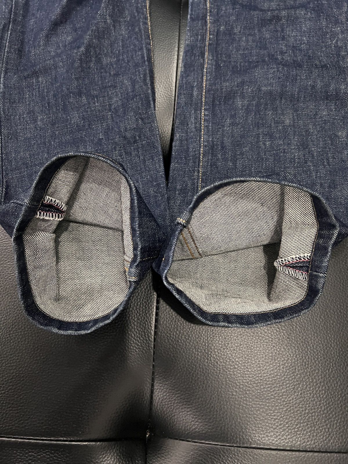 Helmut Lang Helmut Lang 1998 “Italian Cut” Straight Leg Raw Denim Jeans Size US 26 / EU 42 - 12 Thumbnail