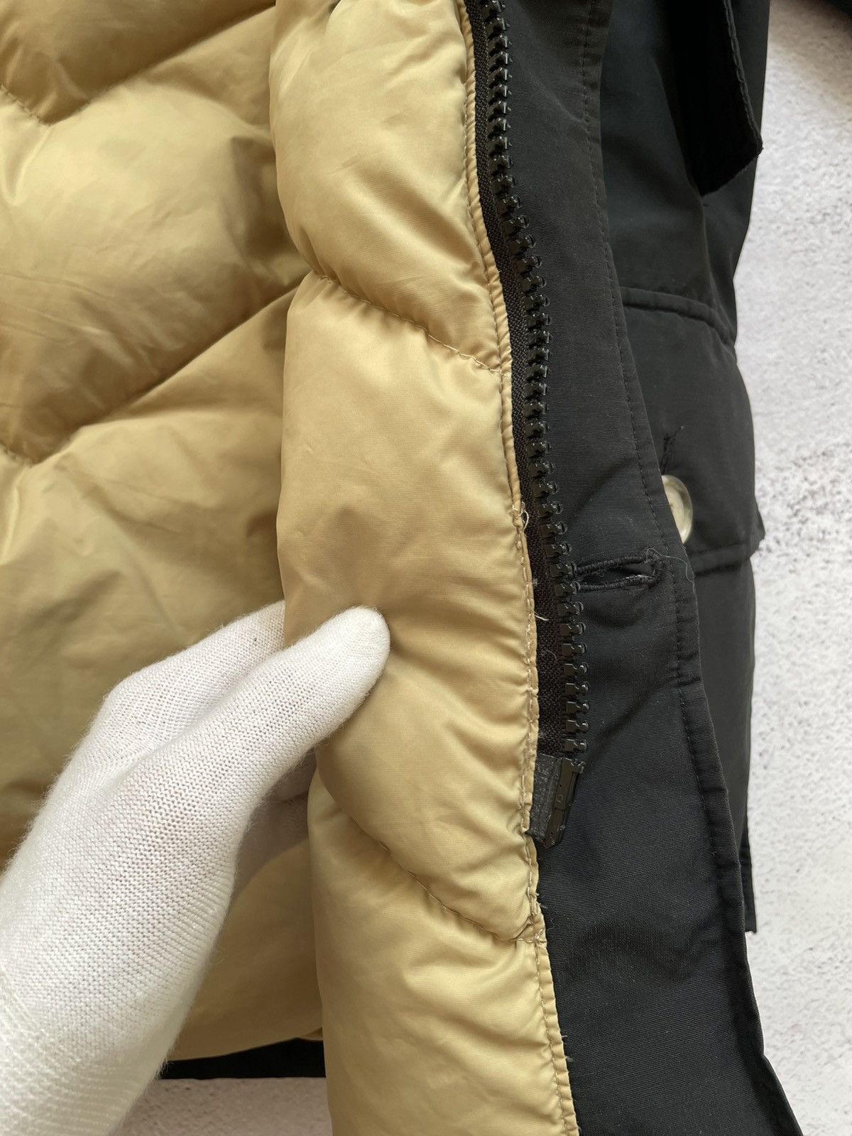 Woolrich Woolen Mills Woolrich Mens Black Fur Hooded Parka Jacket Size US S / EU 44-46 / 1 - 9 Thumbnail