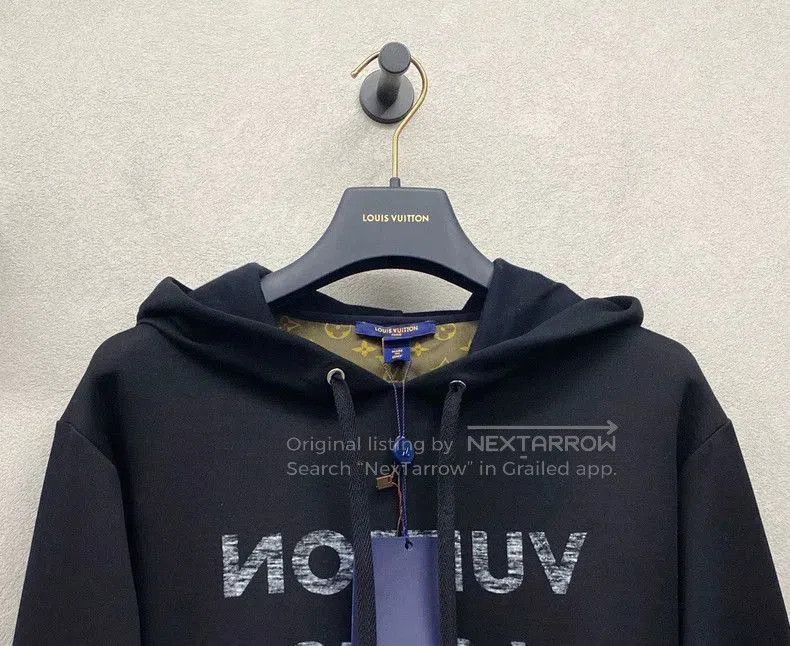 Louis Vuitton LV Black Logo Hooded Sweatshirt. Size US S / EU 44-46 / 1 - 5 Thumbnail