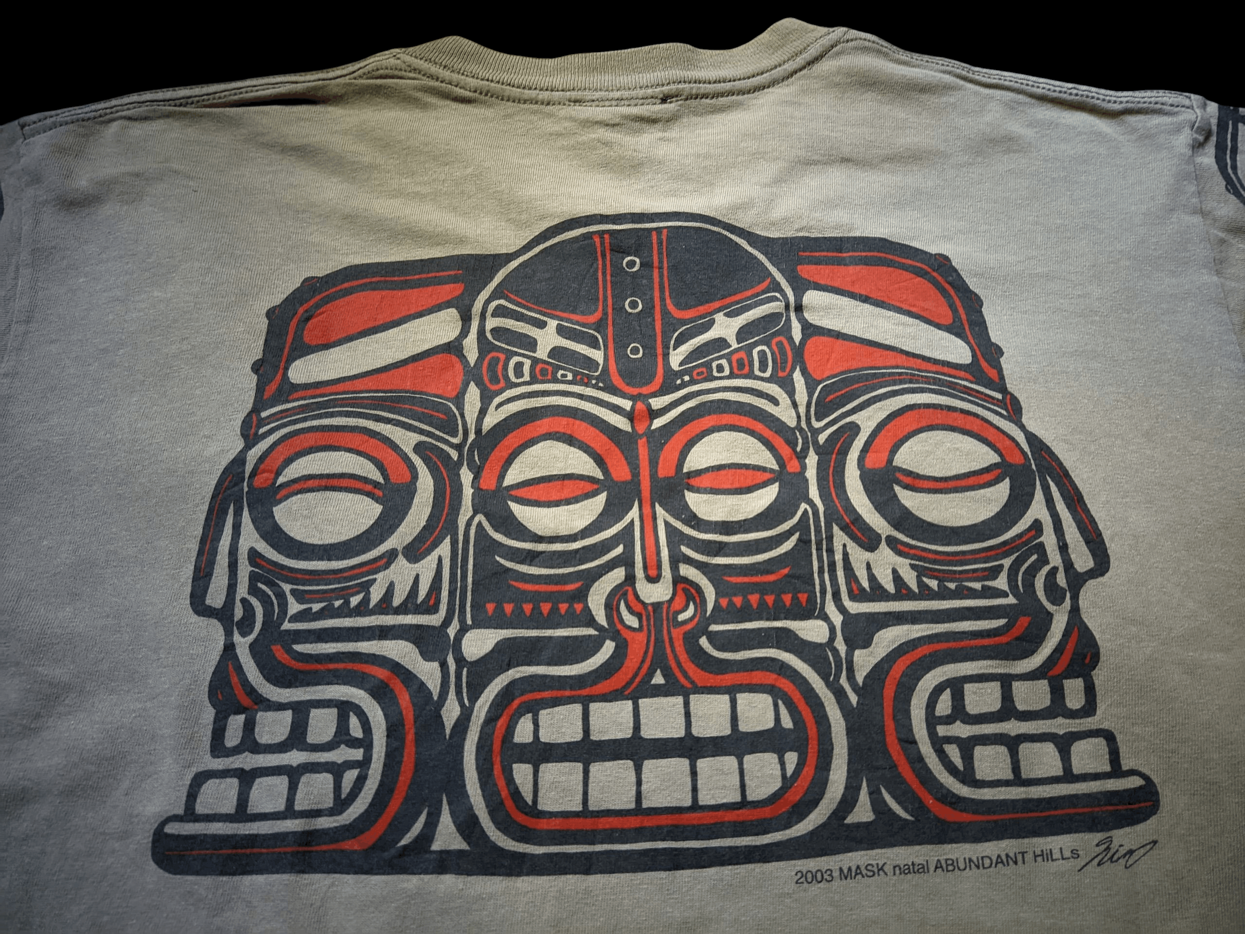 Arts & Science Vintage Y2k Mask natal ABUNDANT HILLs Graphics Tee Size US M / EU 48-50 / 2 - 6 Thumbnail