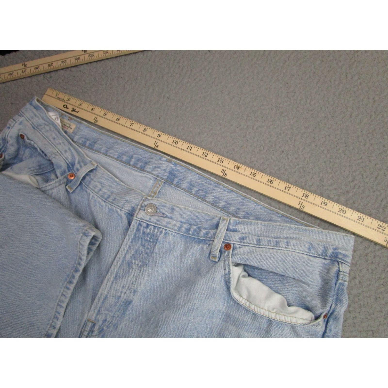 Levi's Levi's 501 Jeans Womens 20W M Plus Light Wash Blue Big E Premium Denim Straight Classic Vintage: No Size 42" / US 20 - 3 Thumbnail