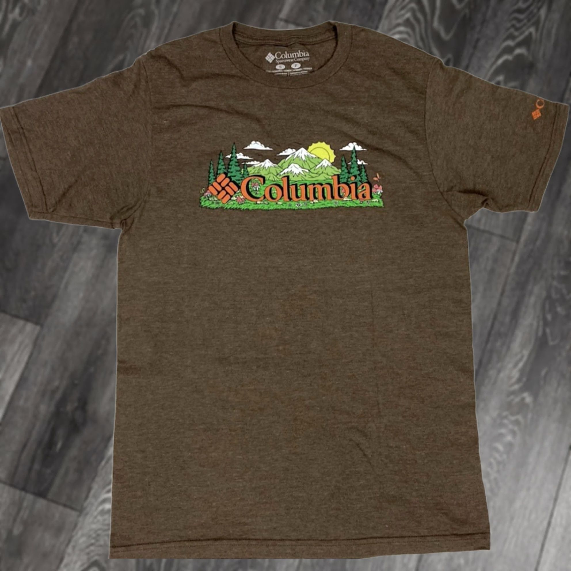 Vintage VINTAGE Columbia Sportswear Outdoor Nature Graphic T-shirt Men Small Brown Heather Size US S / EU 44-46 / 1 - 1 Thumbnail