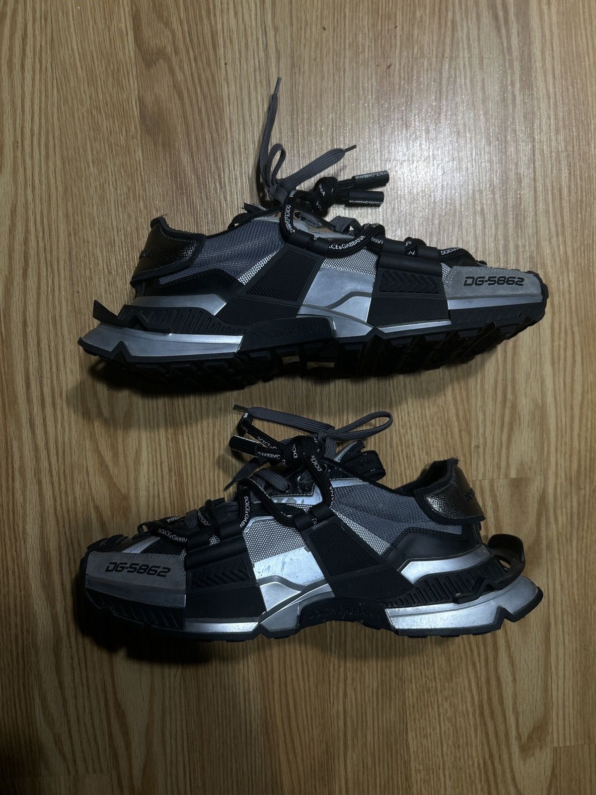 Dolce & Gabbana Sneaker Bassa in black / silver D&G | Grailed