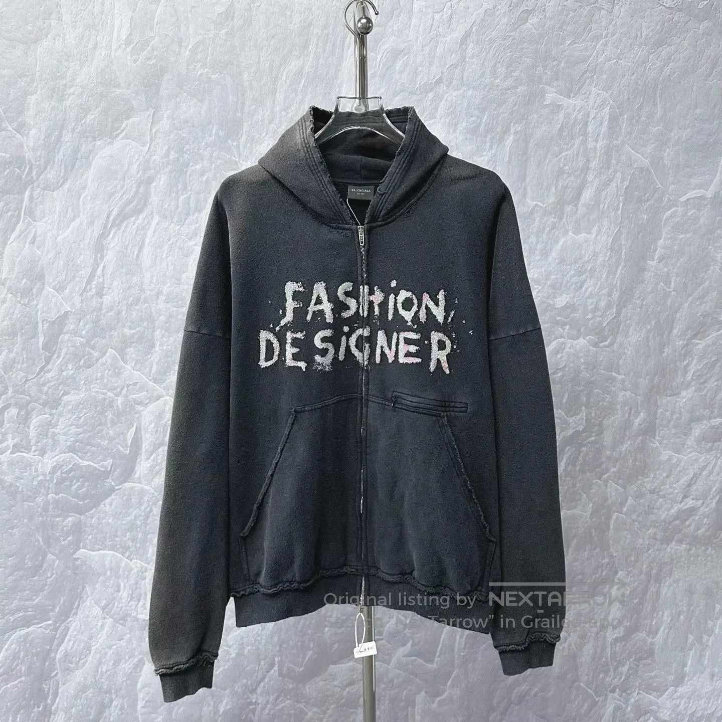 Balenciaga vintage logo hoodie from balenciaga. Size XXS / US 00 / IT 34 - 1 Thumbnail
