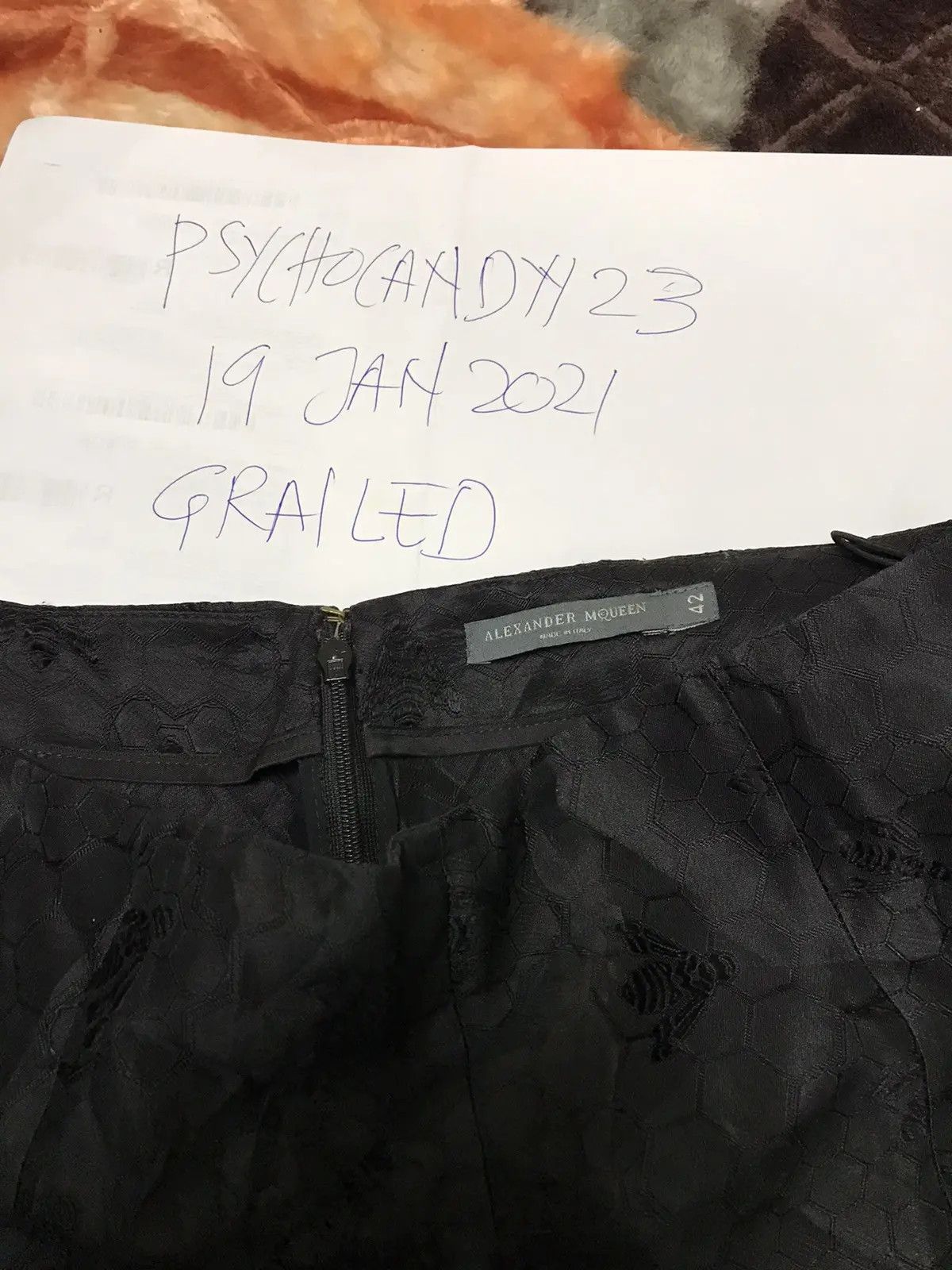Alexander McQueen Vtg ALEXANDER MCQUEEN Bees Monogram Logo Silk Pant Trouser Size 26" / US 2 / IT 38 - 3 Thumbnail