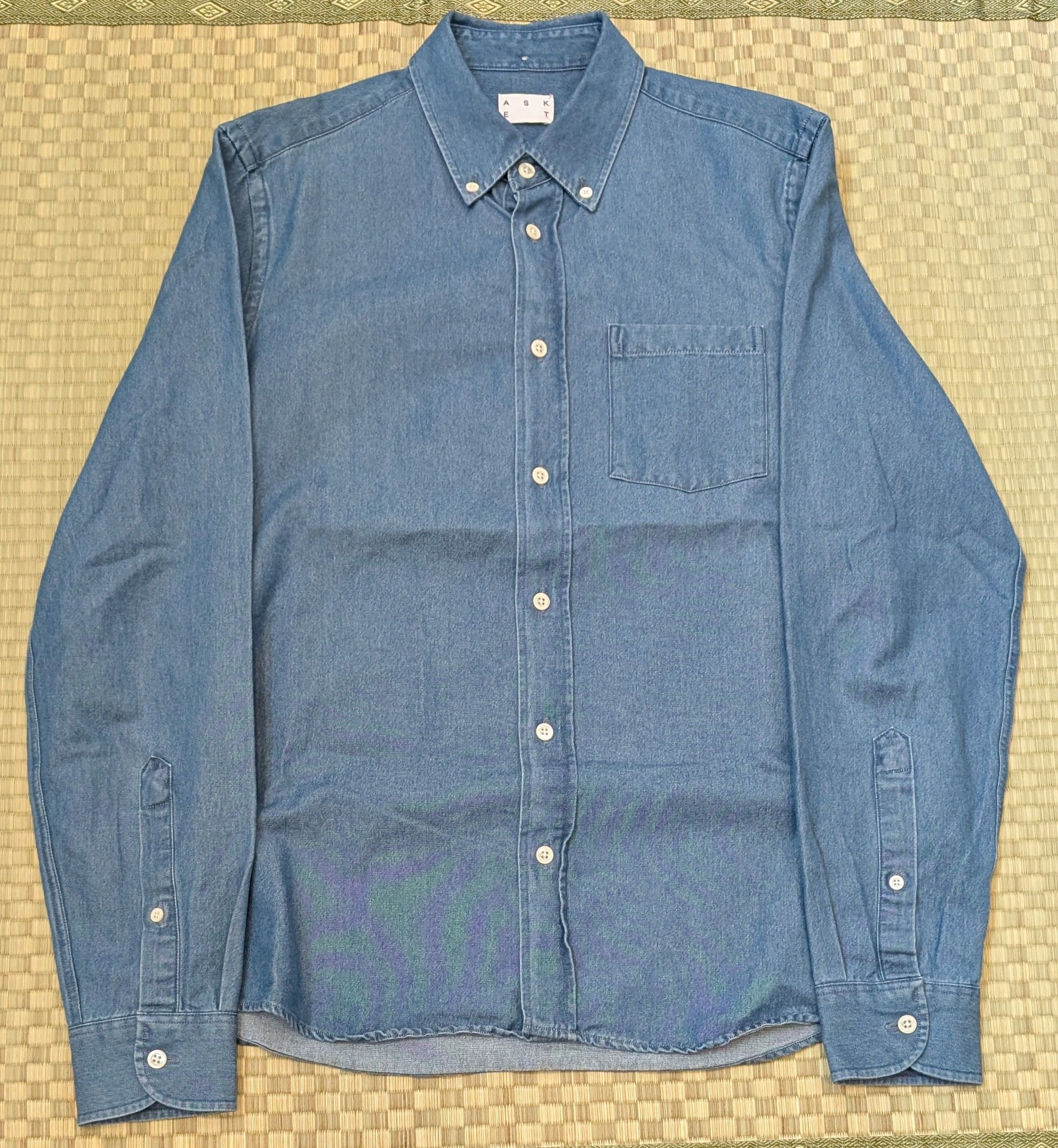 Asket Asket The Denim Shirt Mid Wash Made in Portugal Size US S / EU 44-46 / 1 - 1 Thumbnail