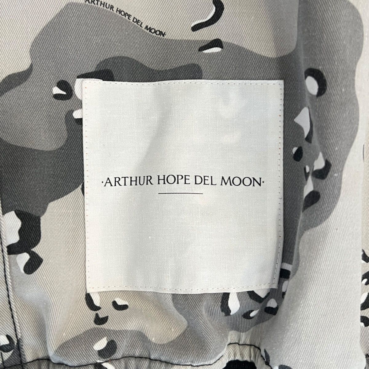 Number (N)ine ARTHUR HOPE DEL MOON × FOSTEX White Camo MA-1 Bomber Jacket Size US XL / EU 56 / 4 - 10 Thumbnail