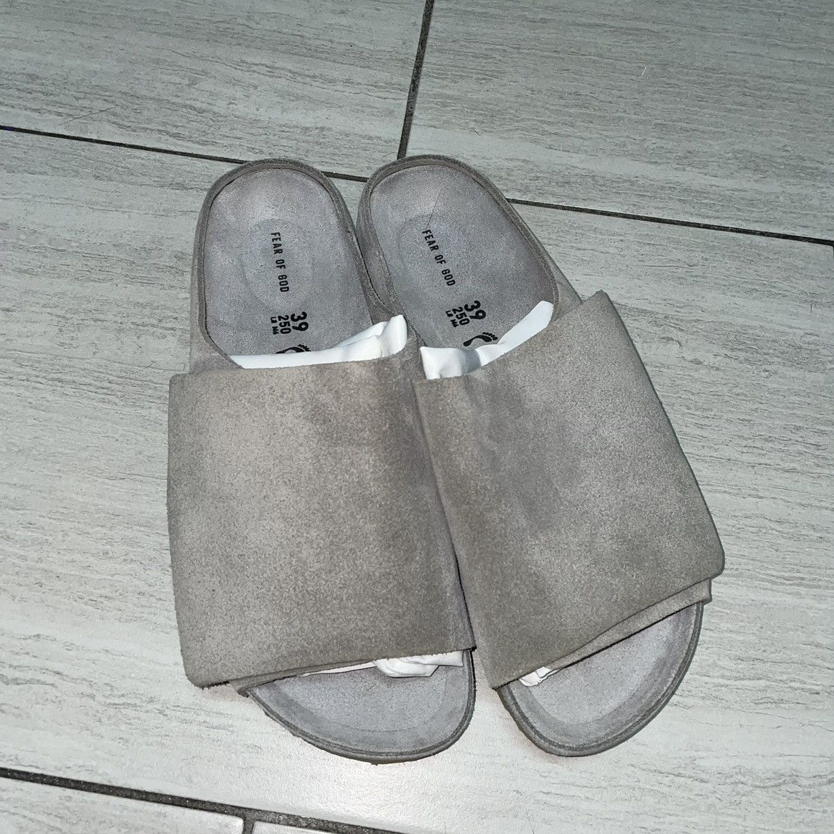 Birkenstock × Fear of God Fear of God Birkenstock (Cement) Size US 7 / EU 40 - 3 Thumbnail