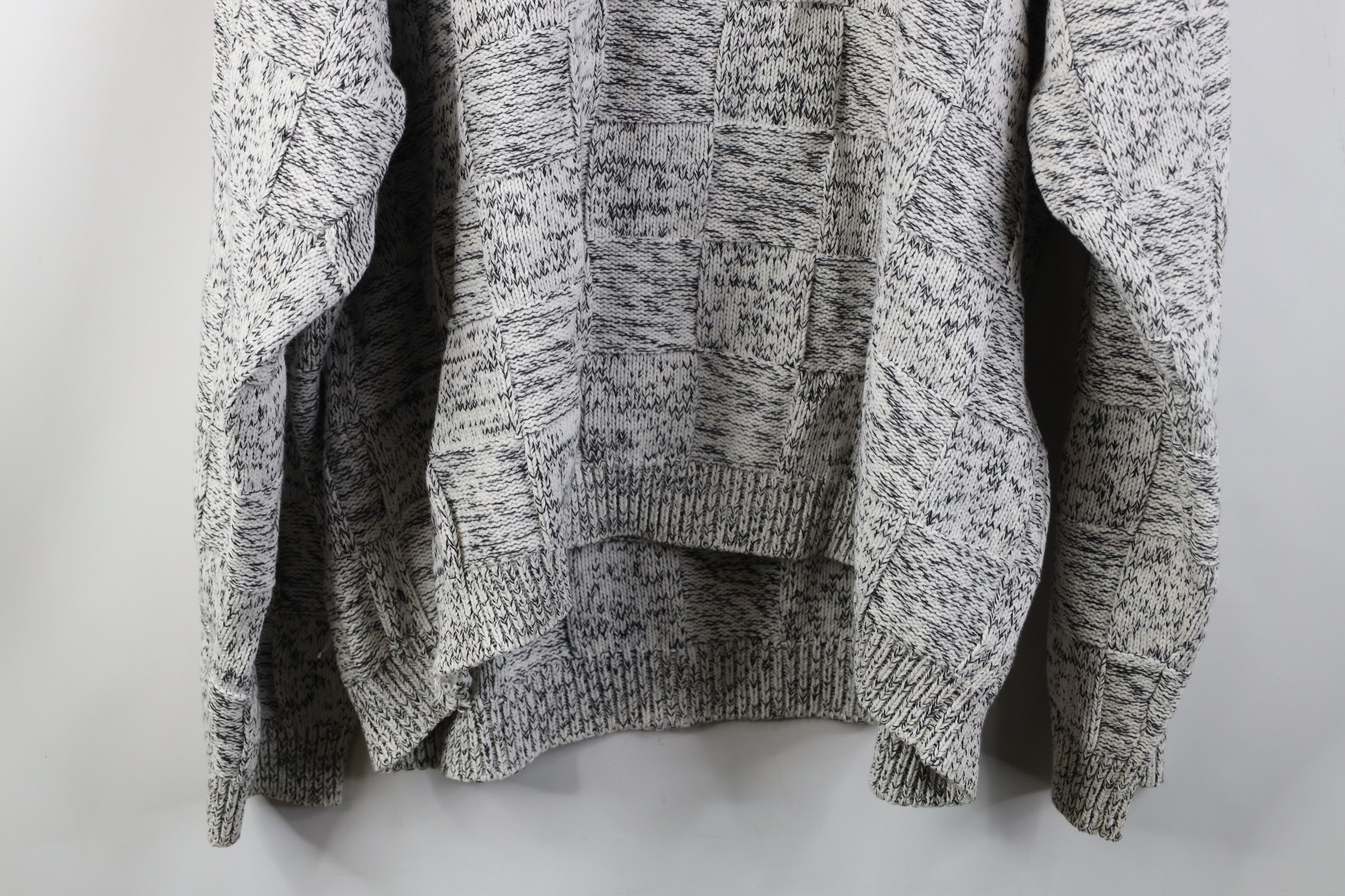 Vintage Vintage 90s Streetwear Heavy Checkered Knit Crewneck Sweater Size US XXL / EU 58 / 5 - 10 Thumbnail