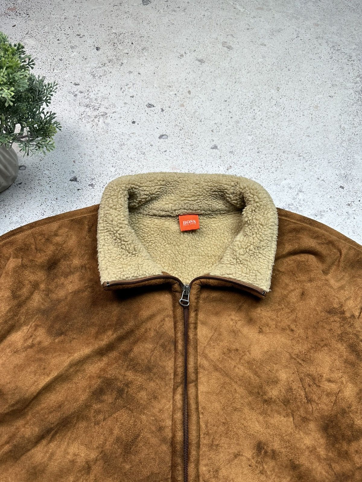 Hugo × Vintage Beautiful Men's HUGO BOSS Tan Faux Sheepskin & Fleece Jacket Size US L / EU 52-54 / 3 - 5 Thumbnail