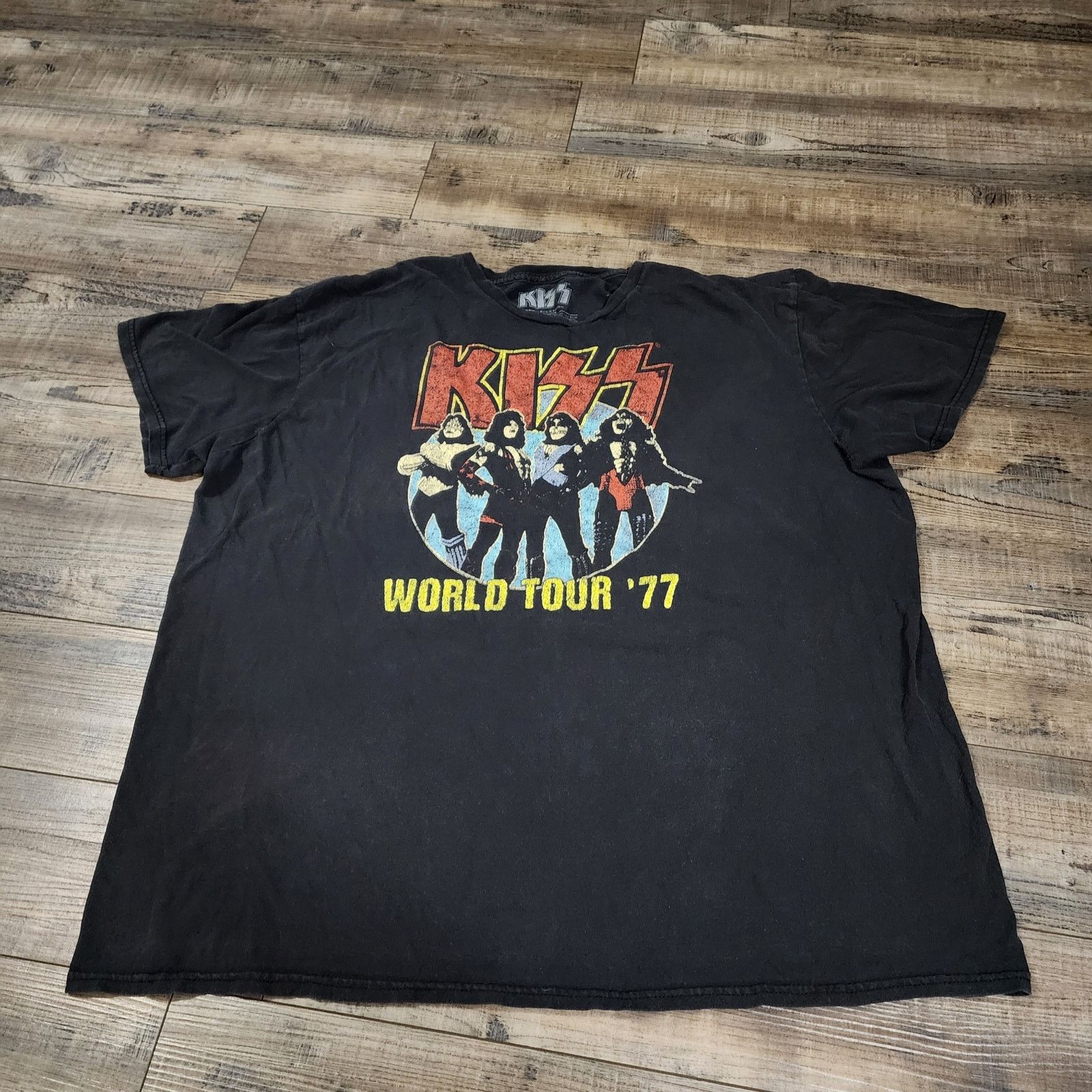 KISS Kiss World Tour shirt Size 2X NOT vintage 2333 Size US XXL / EU 58 / 5 - 1 Thumbnail