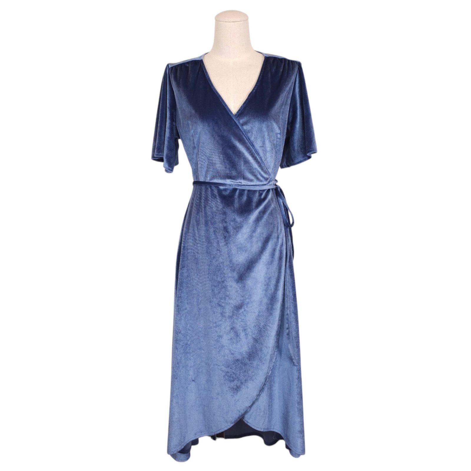 Other Baltic Born Allison Velvet Midi Dress Blue Sz Medium Size M / US 6-8 / IT 42-44 - 1 Thumbnail