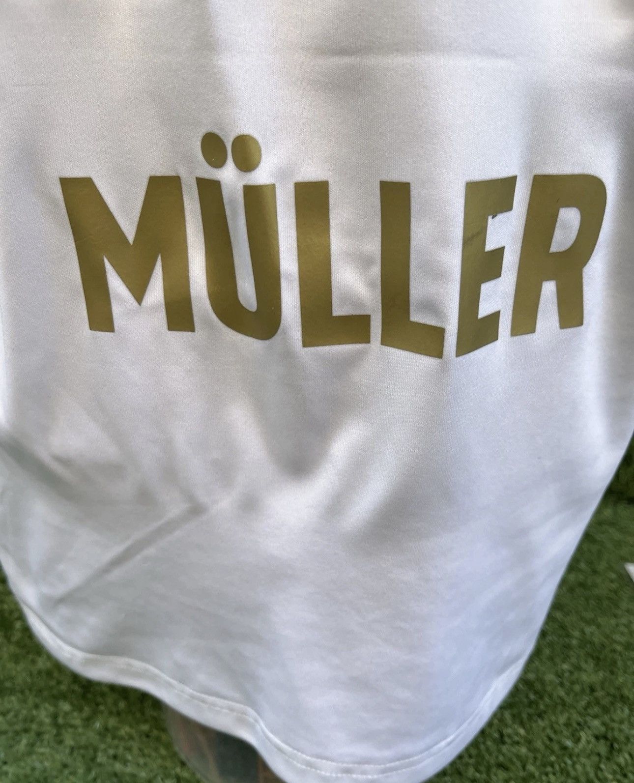 Adidas Jersey muller Bayern munchen Size US XS / EU 42 / 0 - 2 Thumbnail