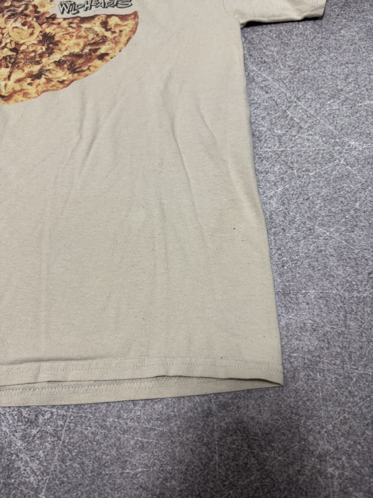 Band Tees Wild Hearts tv tan vintage t Shirt Rock Band y2k Pizza Size US XL / EU 56 / 4 - 5 Thumbnail