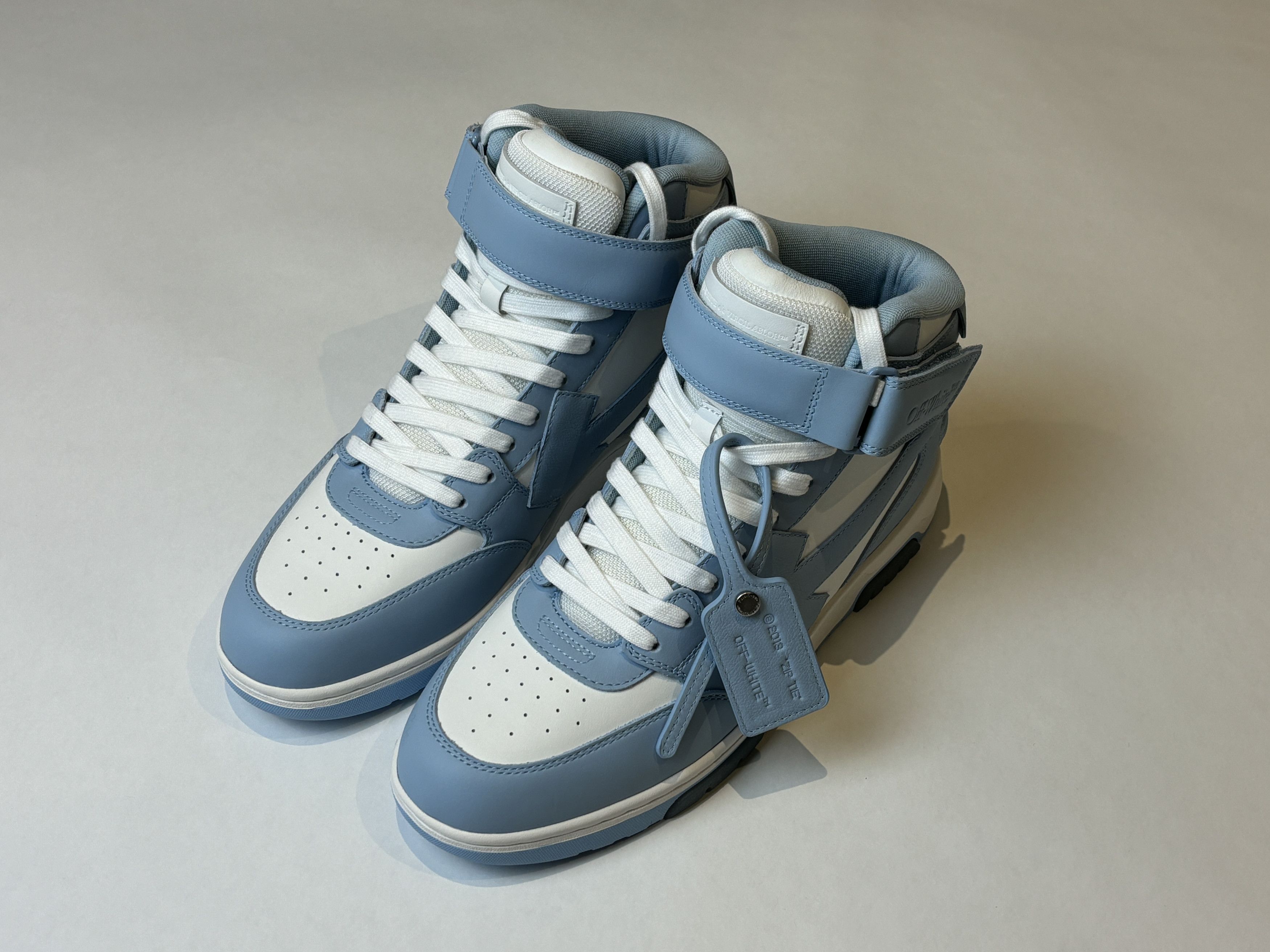 Off-White Out of Office White/Blue Size US 10 / EU 43 - 1 Thumbnail