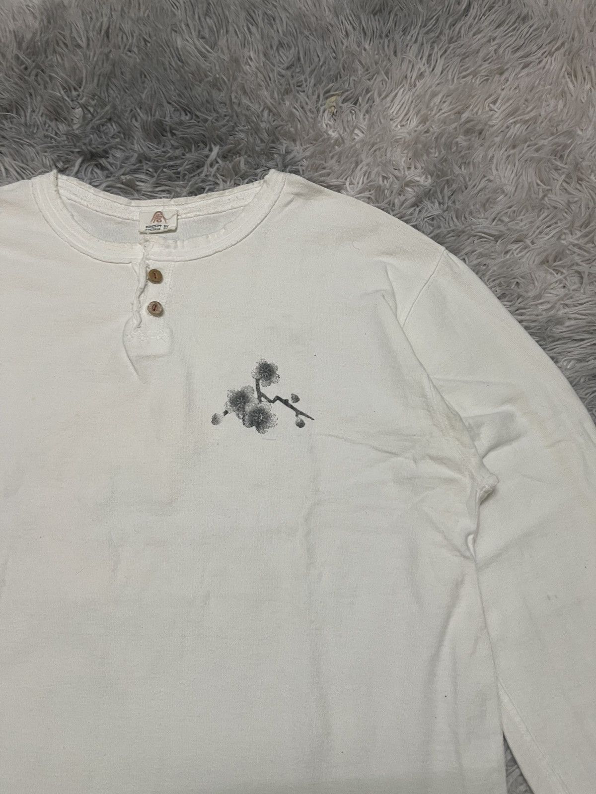 Eternal 2000s ETERNAL KOI FISH RARE DESIGN LONG SLEEVE Size US M / EU 48-50 / 2 - 8 Thumbnail